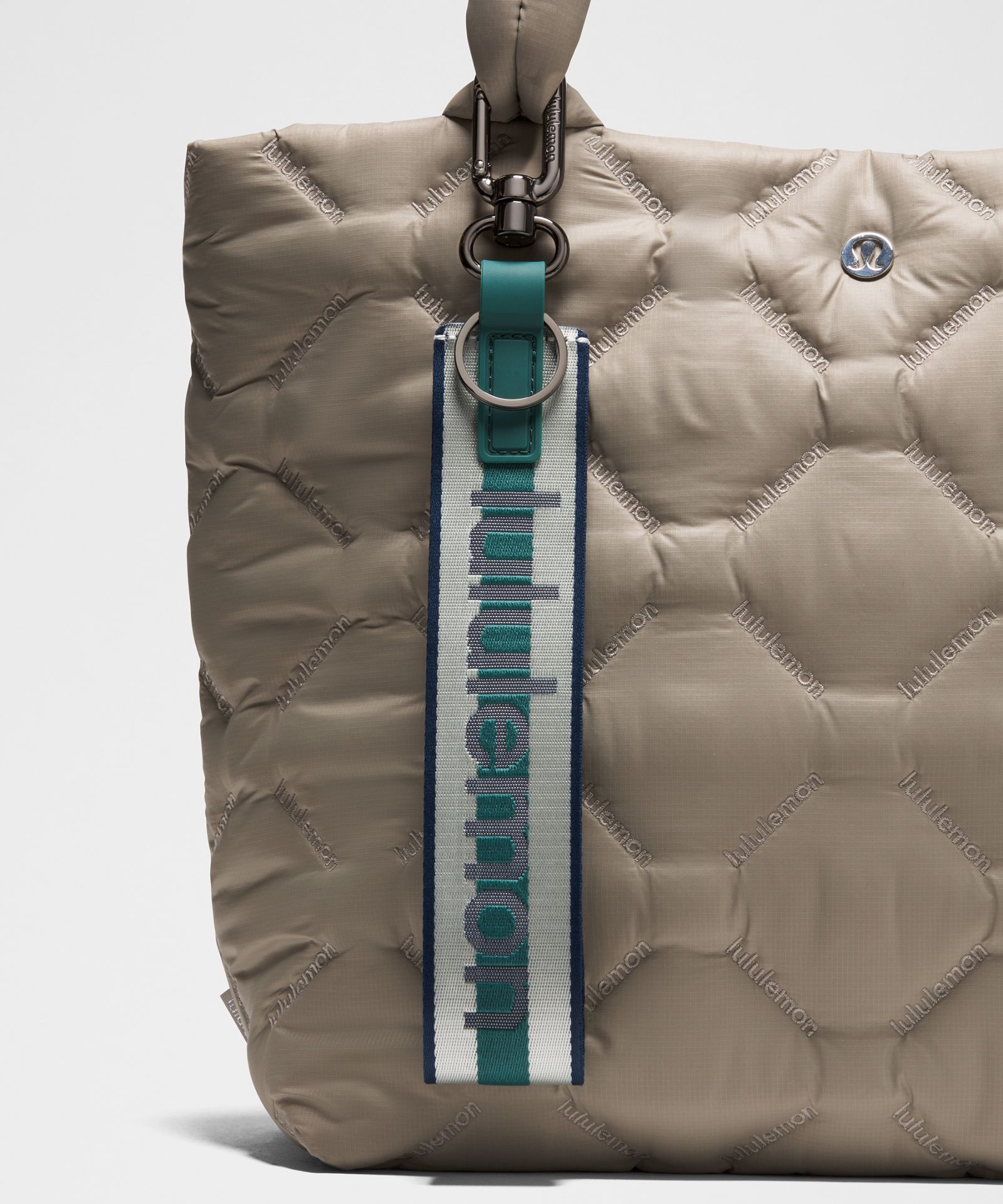 Брелоки Lululemon Never Lost Keychain *Wordmark — фото 2
