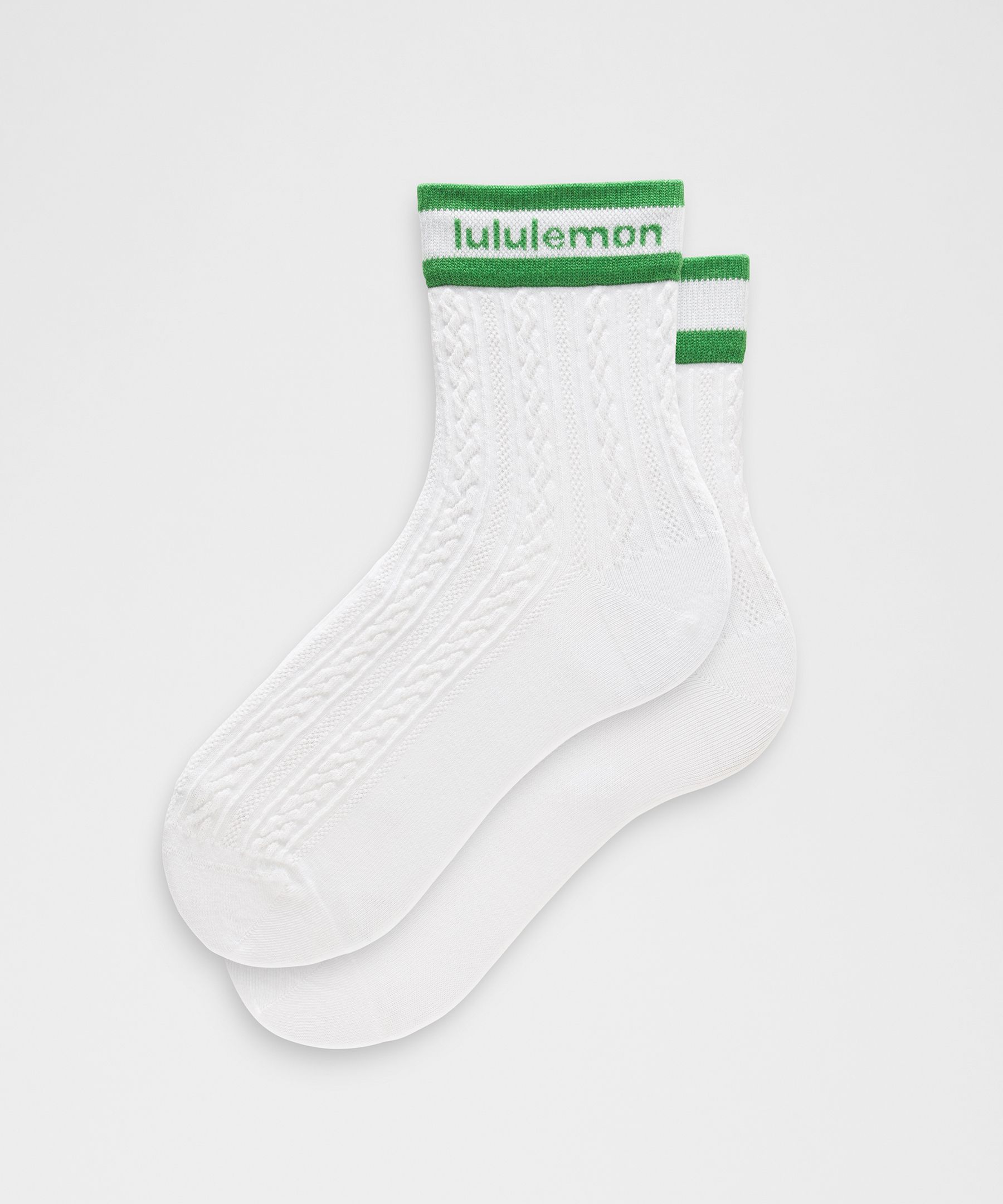 Calcetines unisex arriba del tobillo con tejido trenzado