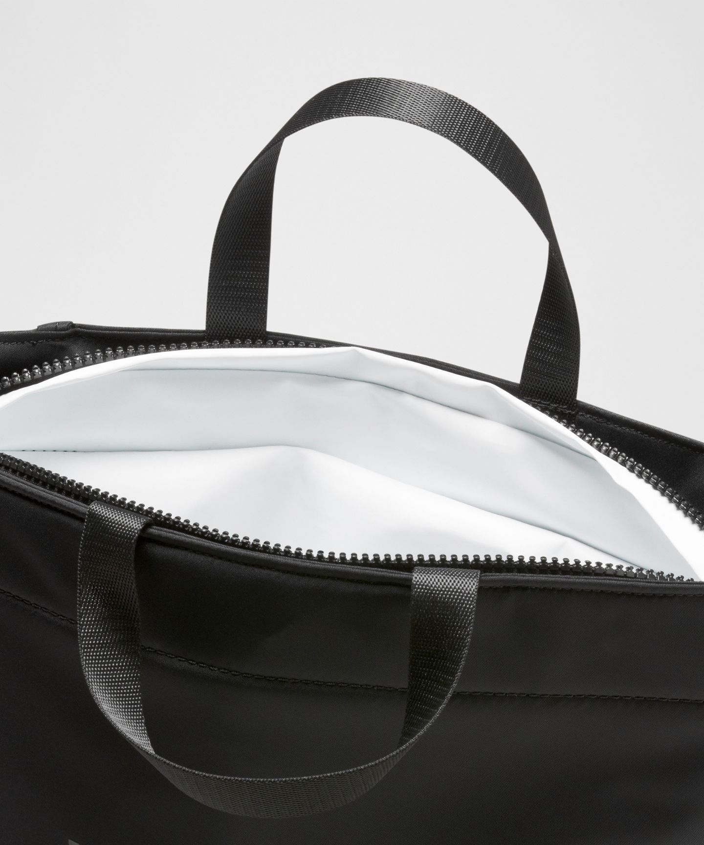 Сумка-шопер для обеда Lululemon Lunch Tote 9 л, цвет: Чёрный — фото 4