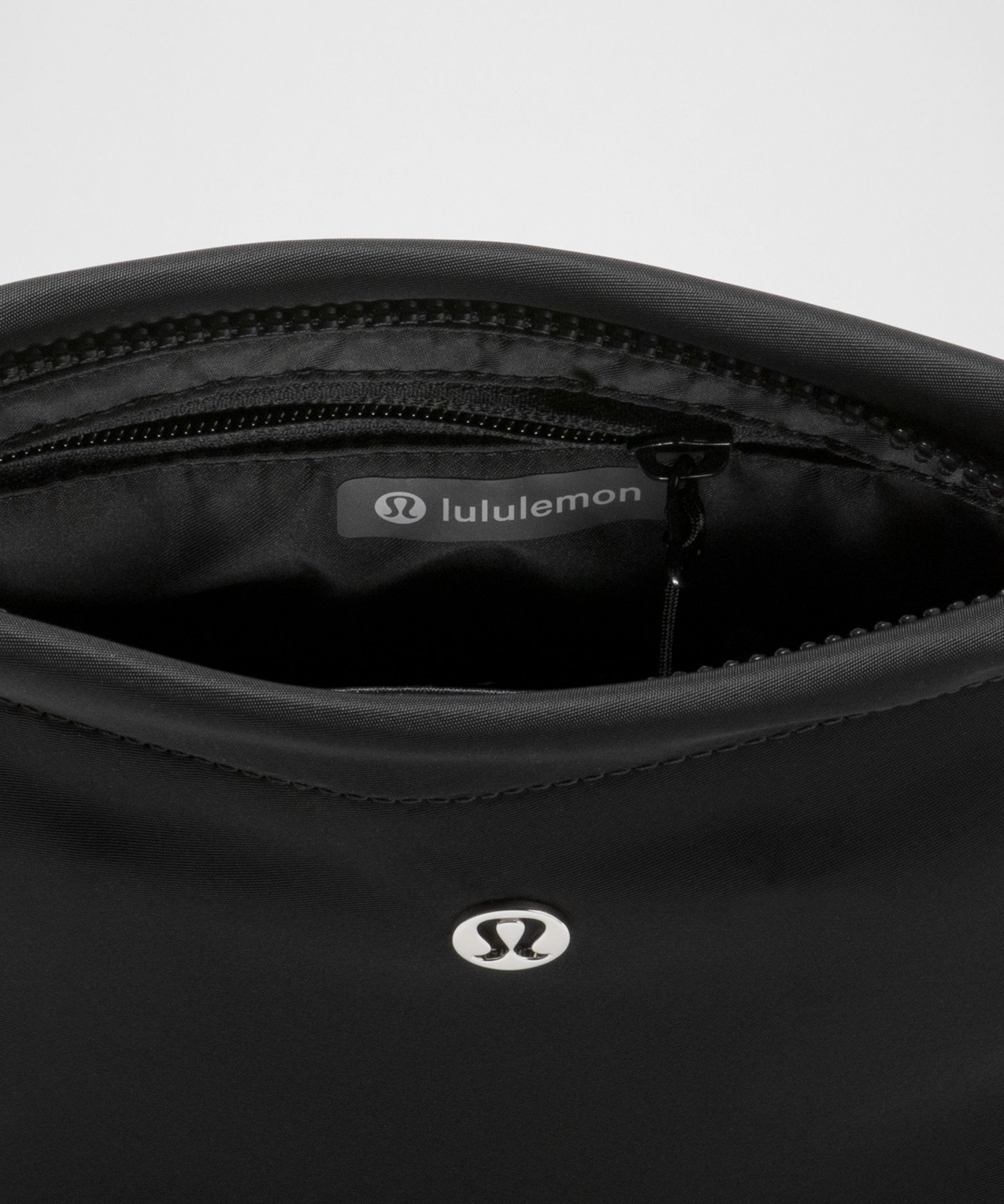 Convertible Pouch Mini