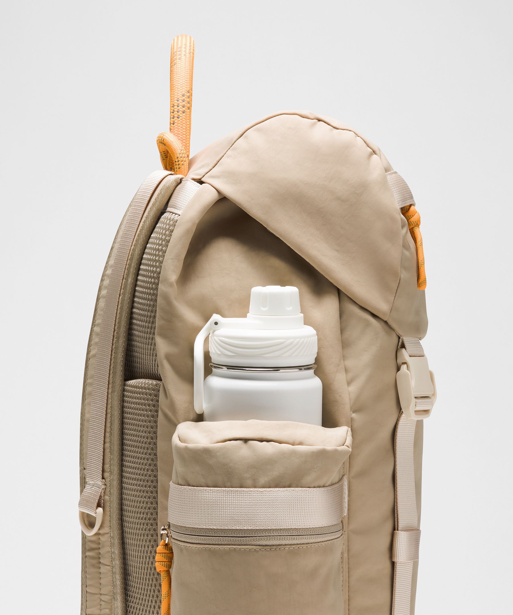 ルルレモン　lululemon　リュック　ベージュ　数回使用 25L お値下げ 美品 ルルレモン Lululemon Wunderlust 25Lバックパック