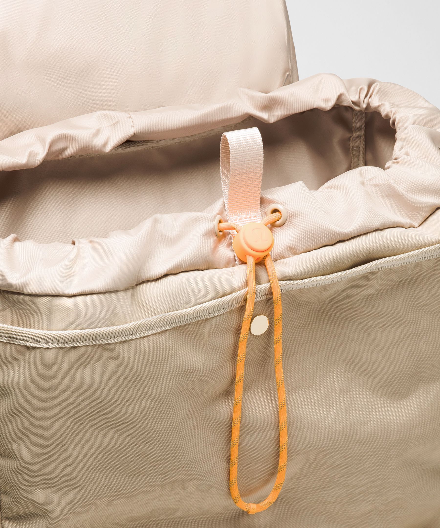 Wunderlust バックパック 25L | バッグ | Lululemon JP