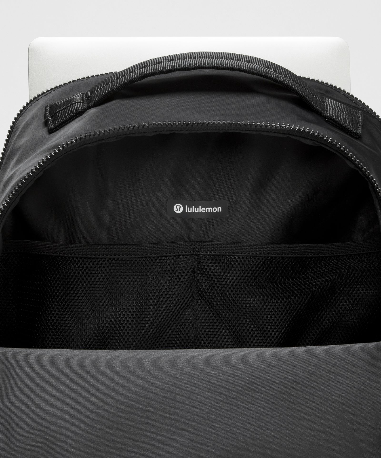 Рюкзак Lululemon New Crew Large объёмом 30 л — фото 5