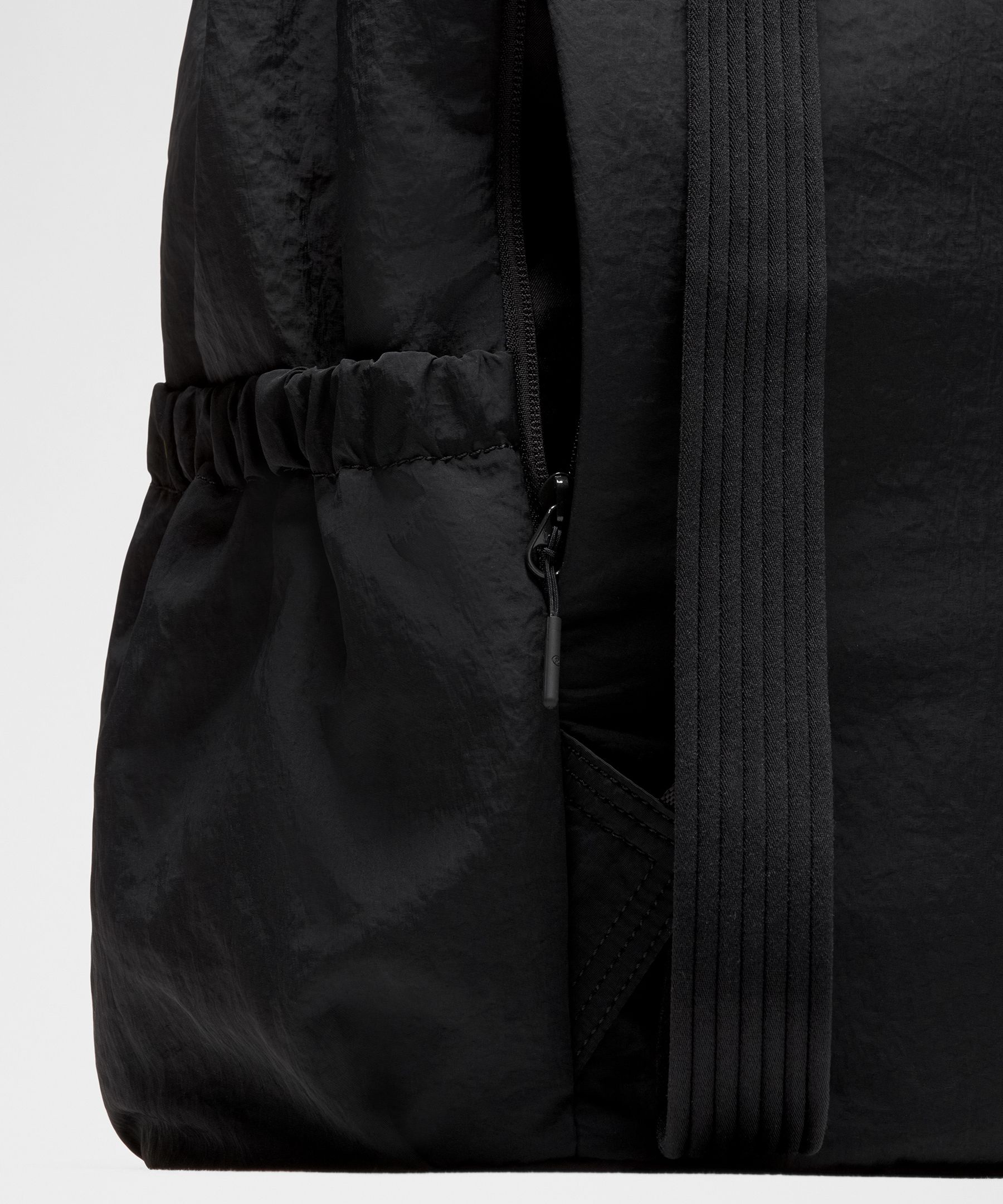 2-in-1 Drawstring Bucket Bag