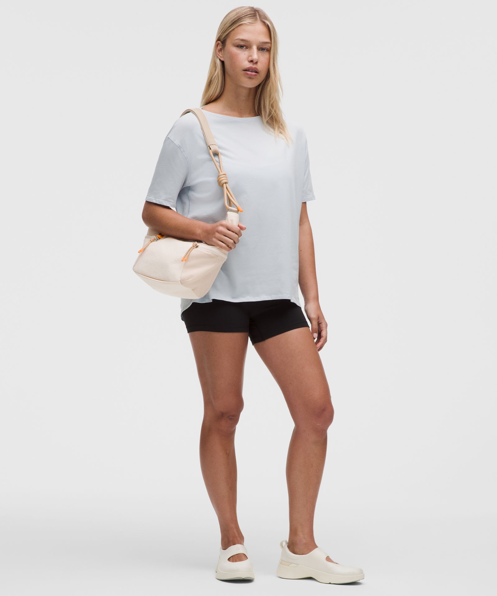 Сумка-слинг Lululemon Slouchy Paracord, 6 л — фото 2