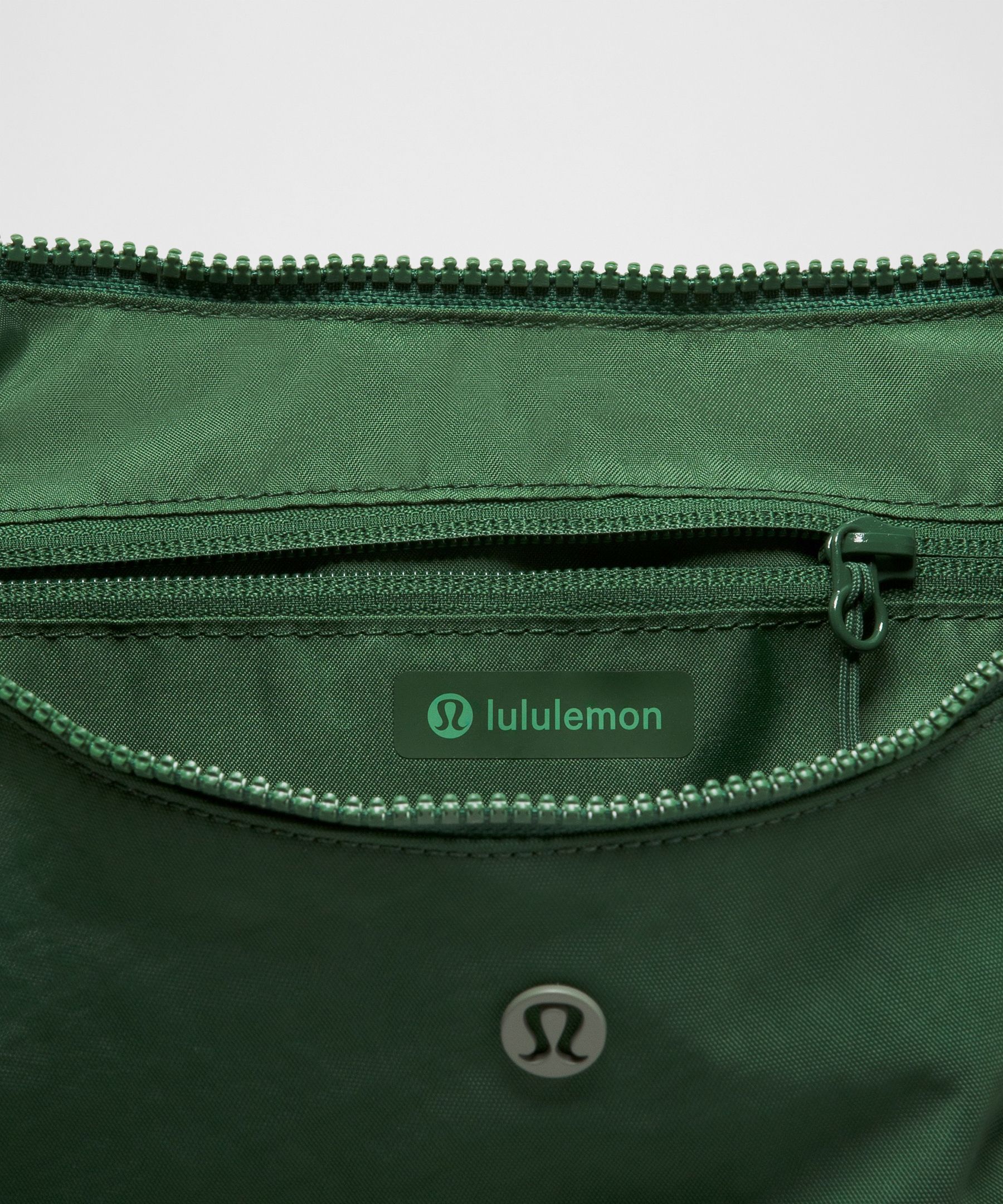 Slouchy Sling Bag 6L