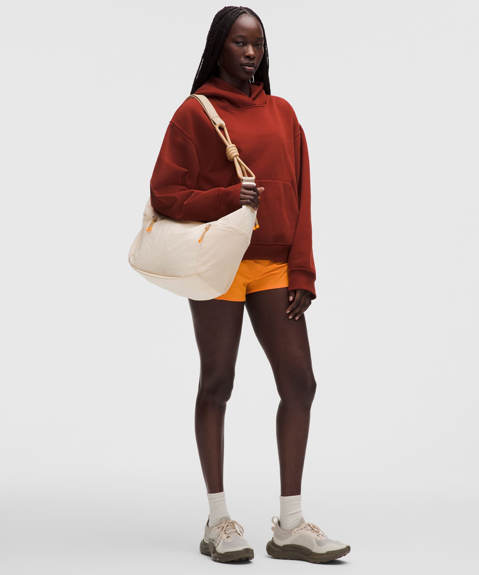 Сумка-слинг Lululemon Large Slouchy объёмом 13 л — фото 2
