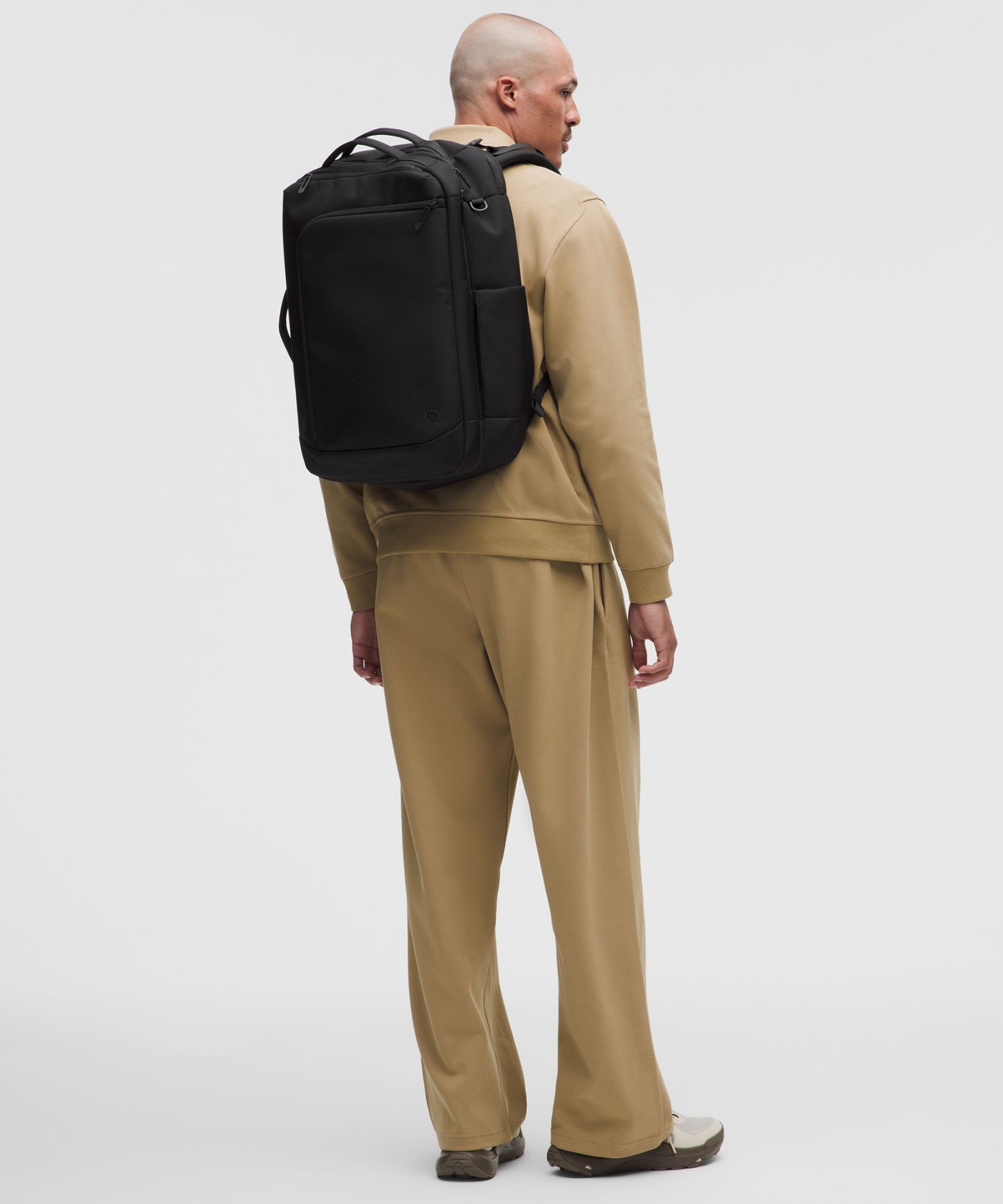 Рюкзак Lululemon Cruiser Travel объёмом 35 л — фото 2