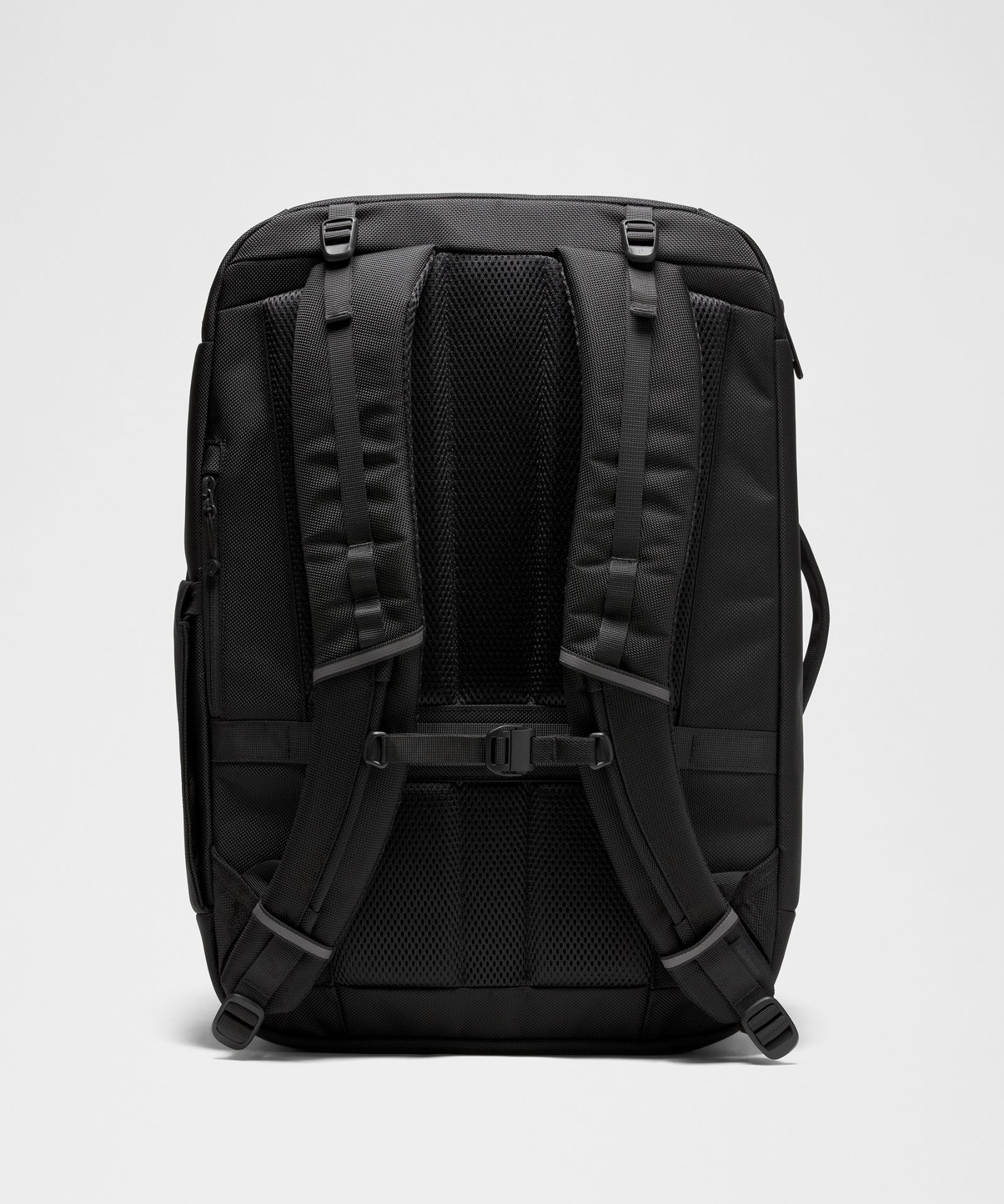 Рюкзак Lululemon Cruiser Travel объёмом 35 л — фото 3