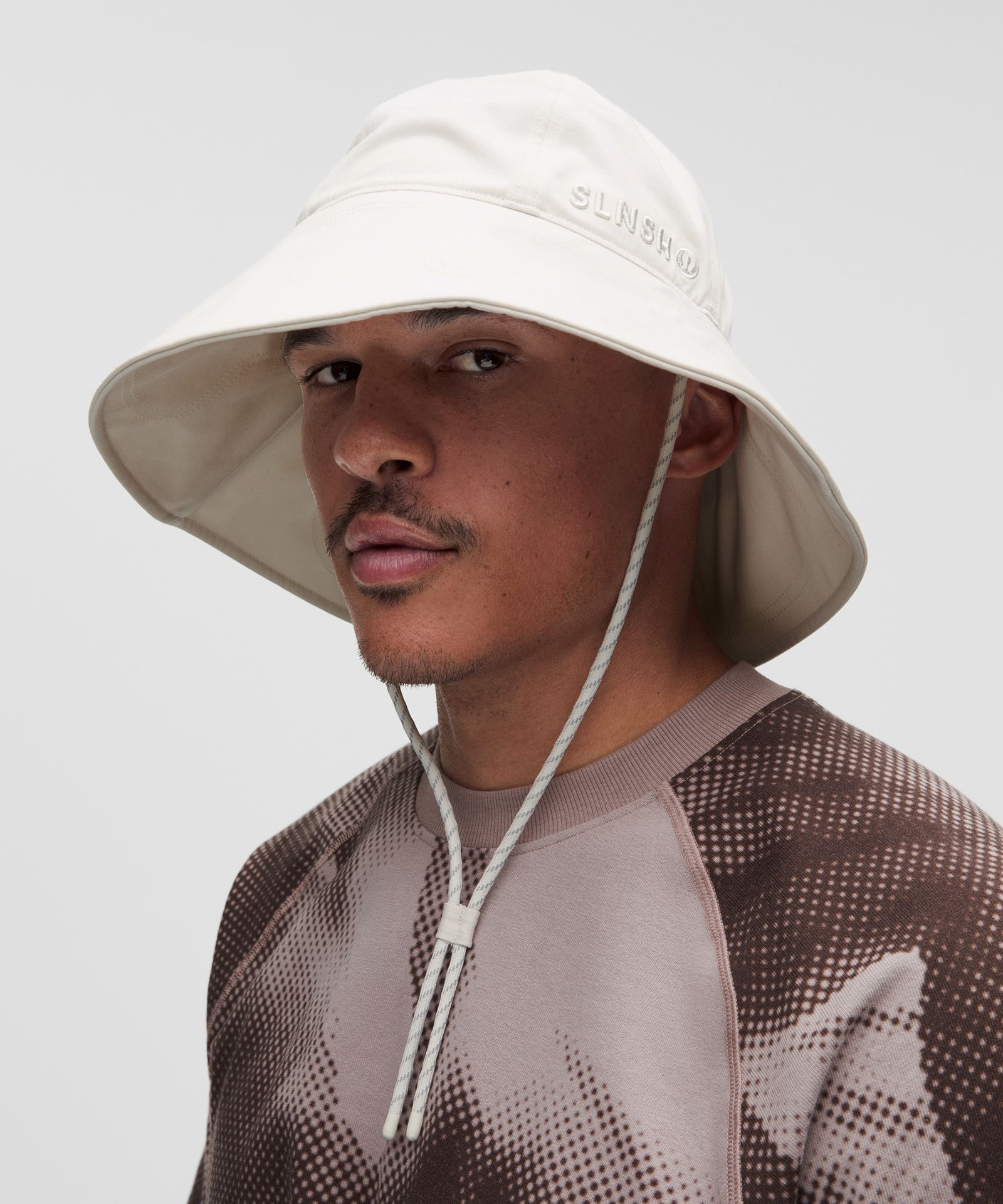 Головные уборы Lululemon Wide Brim Bucket Hat *SLNSH Collection — фото 2