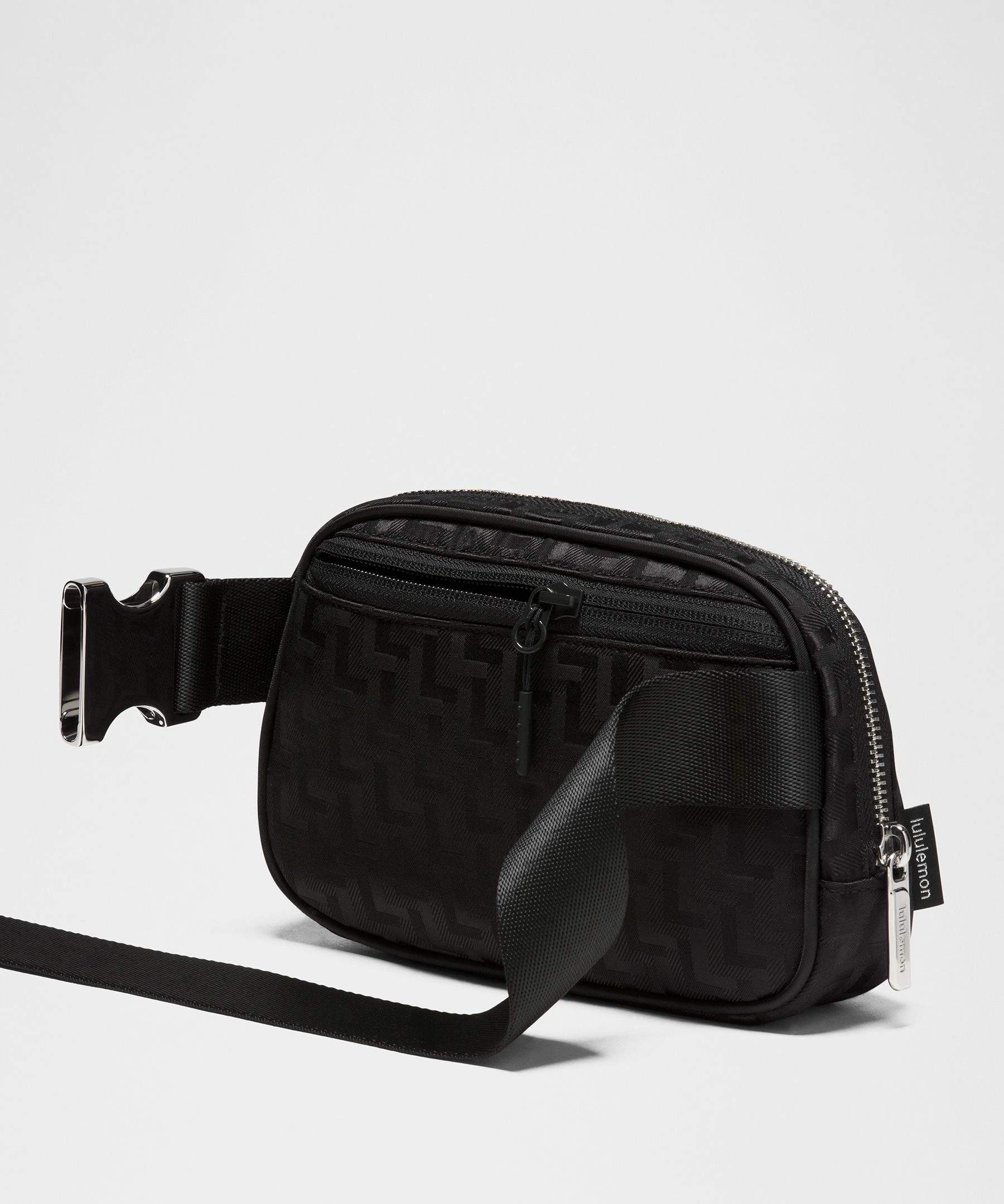 Lululemon Everywhere Belt Bag 1l