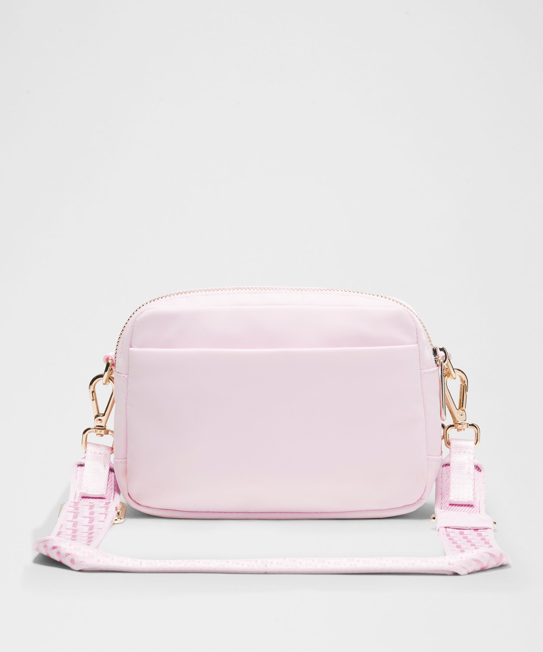 Lululemon Everywhere Crossbody Bag 2l