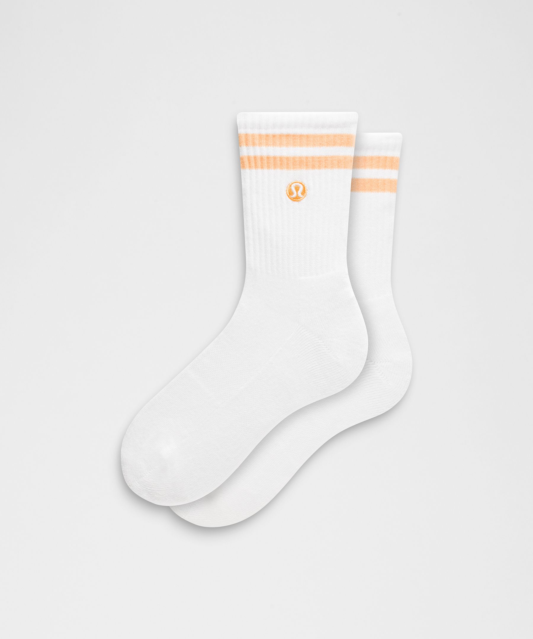 Lululemon Unisex Daily Essential Quarter Socks In White