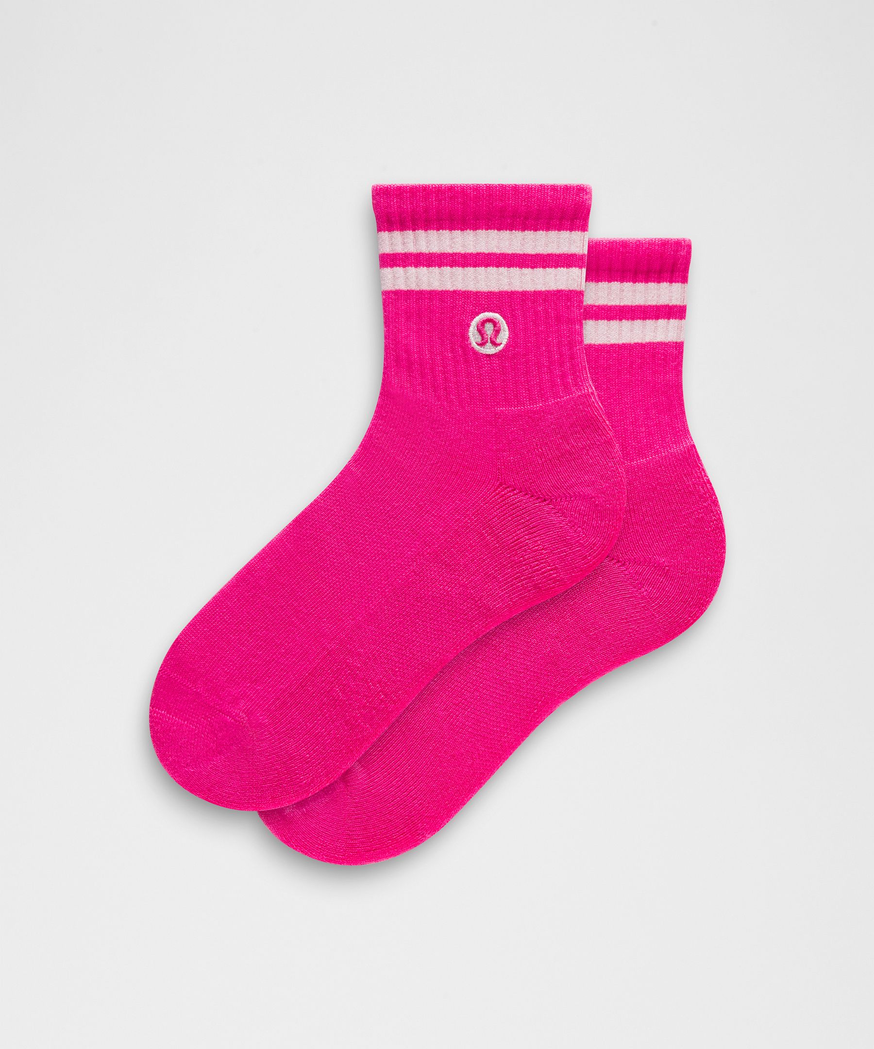 Calcetines unisex Daily Essential arriba del tobillo *Con rayas