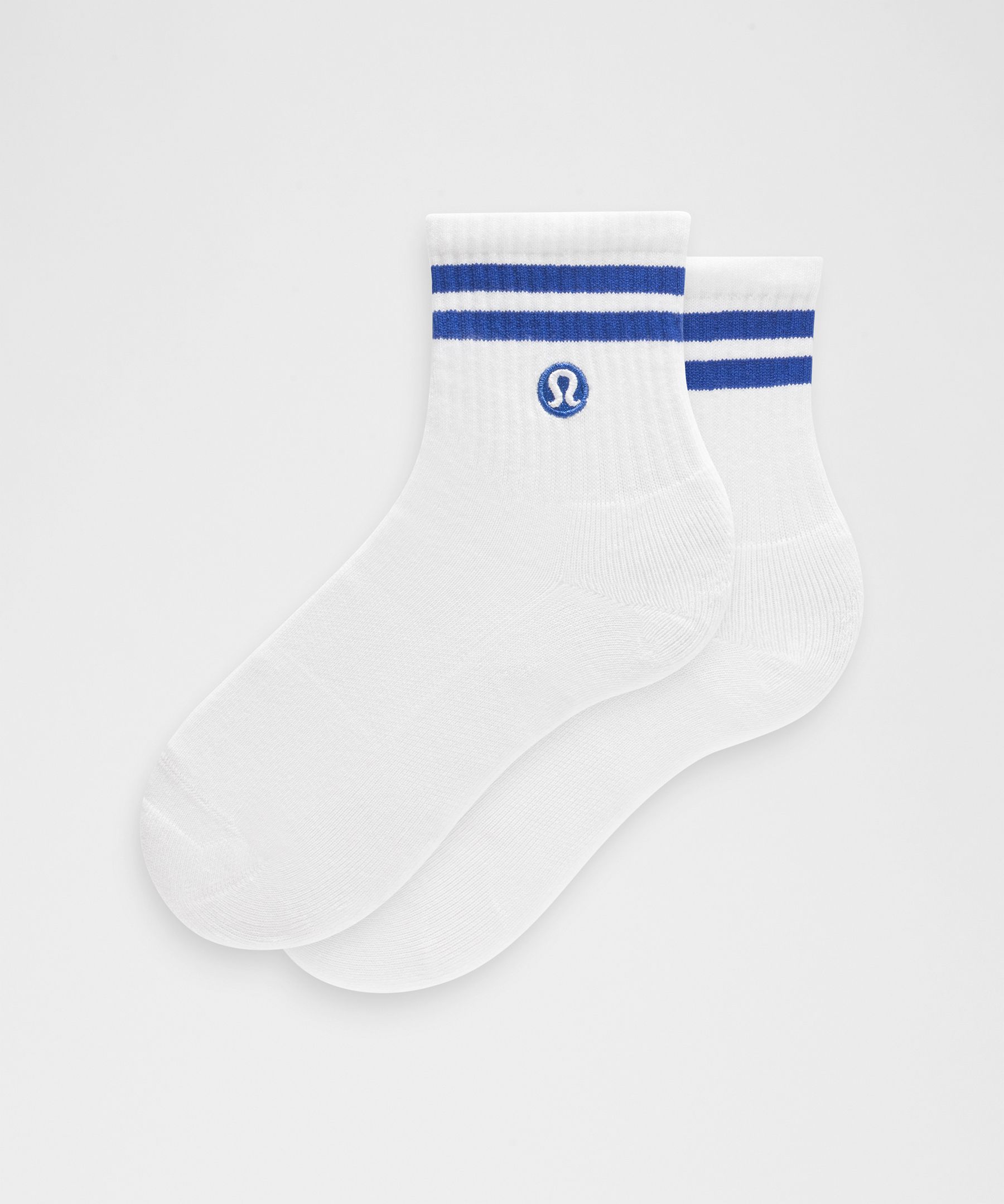 Calcetines unisex Daily Essential arriba del tobillo *Con rayas