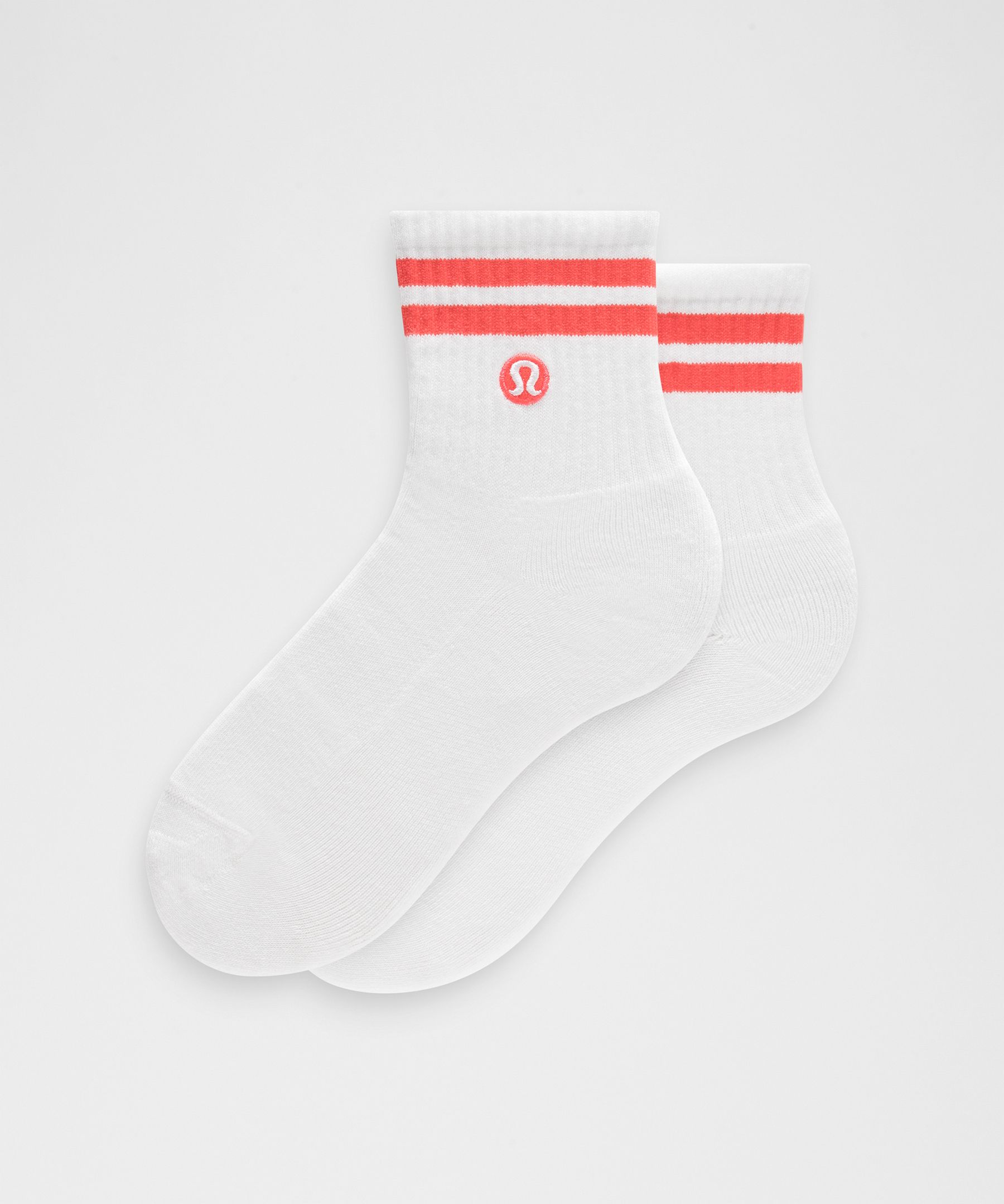 Calcetines unisex Daily Essential arriba del tobillo *Con rayas