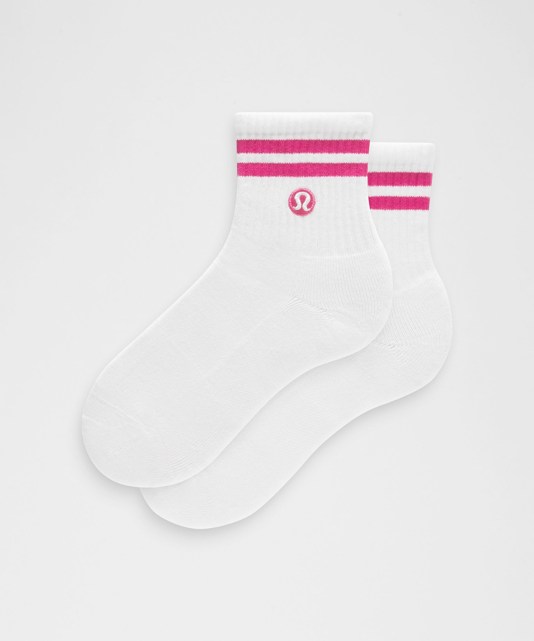 Calcetines unisex Daily Essential arriba del tobillo *Con rayas