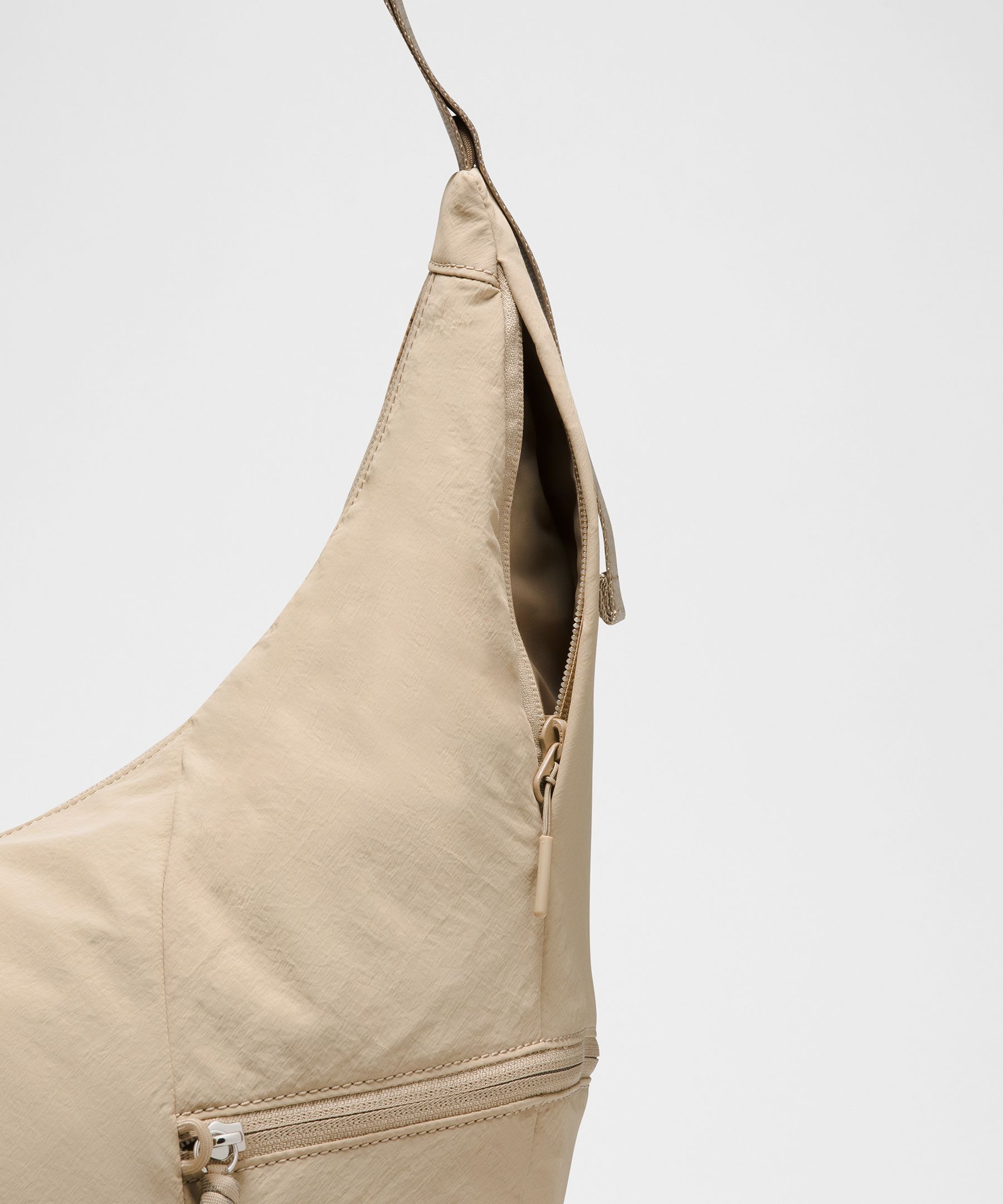 Extra-Large Slouchy Shoulder Bag 24L
