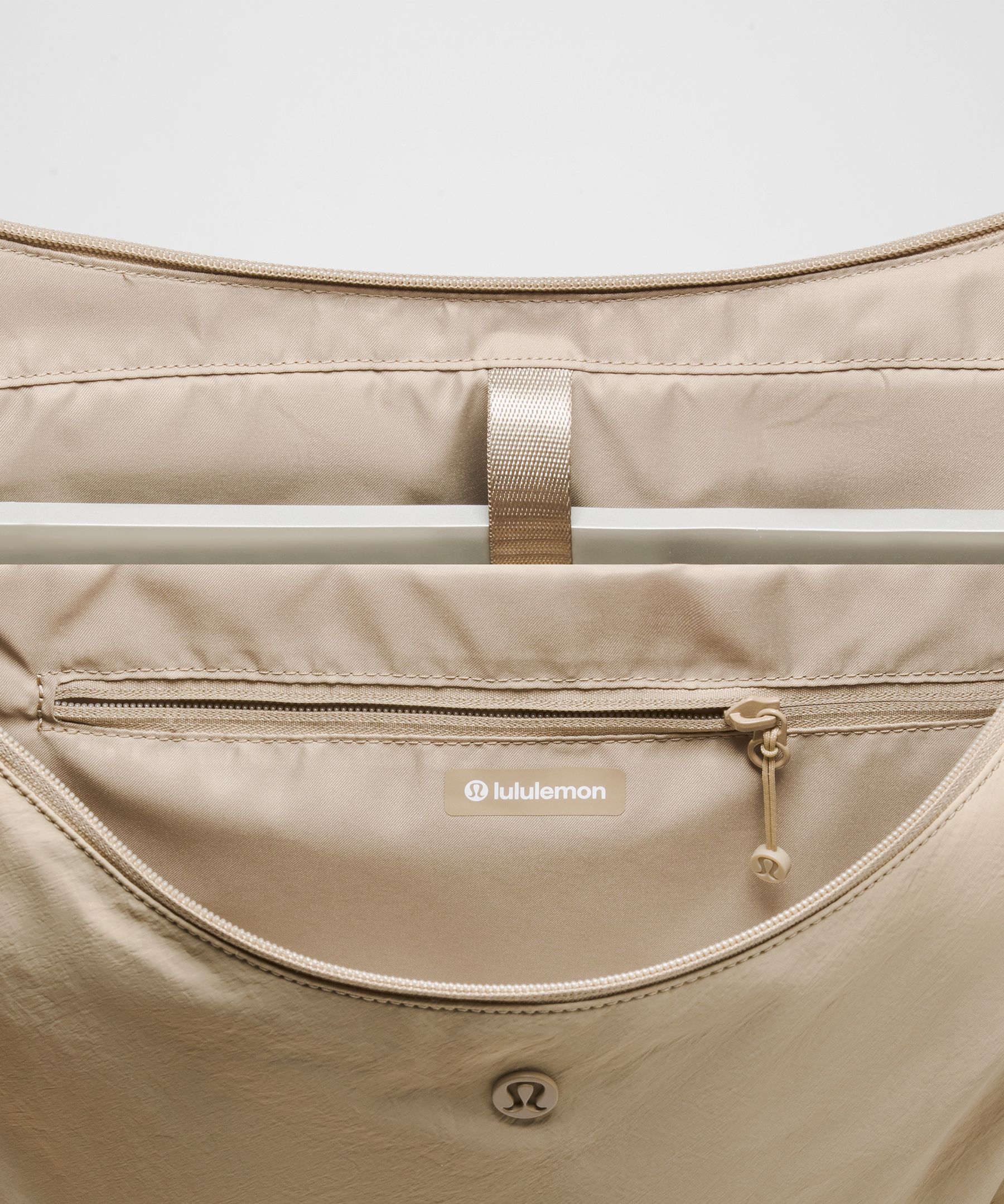 Extra-Large Slouchy Shoulder Bag 24L