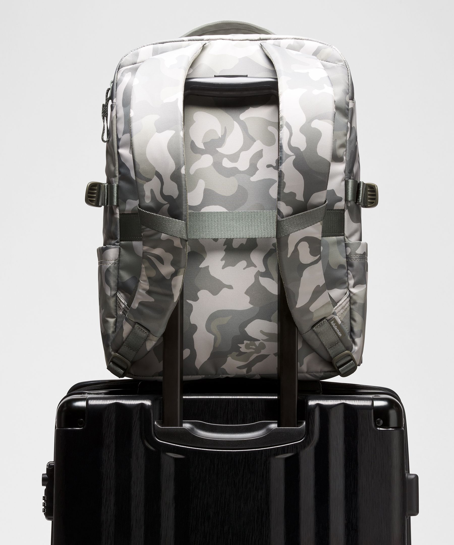 lululemon camo backpack New Crew Backpack 22L *Updated | Men's Bags,Purses,Wallets