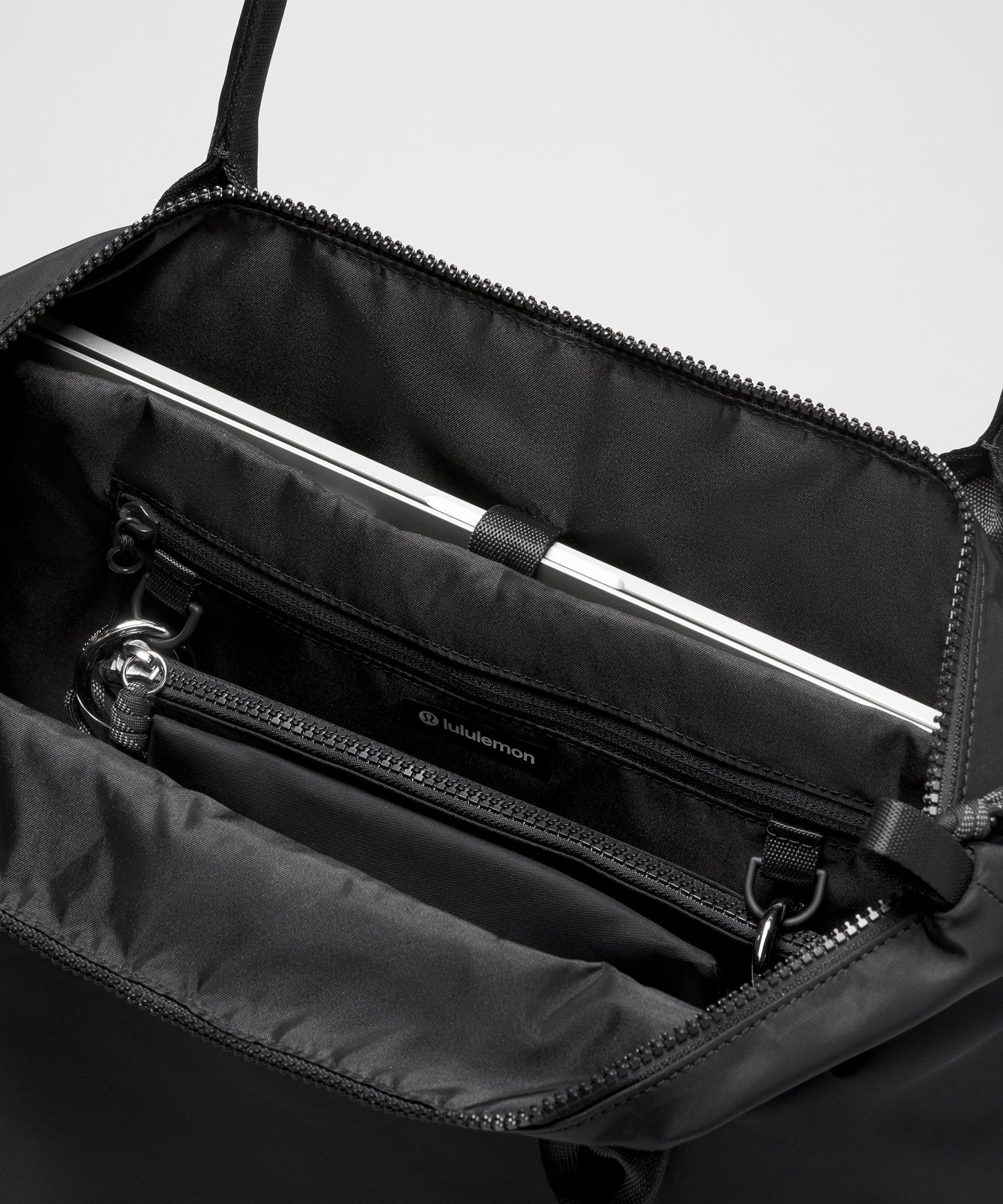 Modular Tote with Pouches