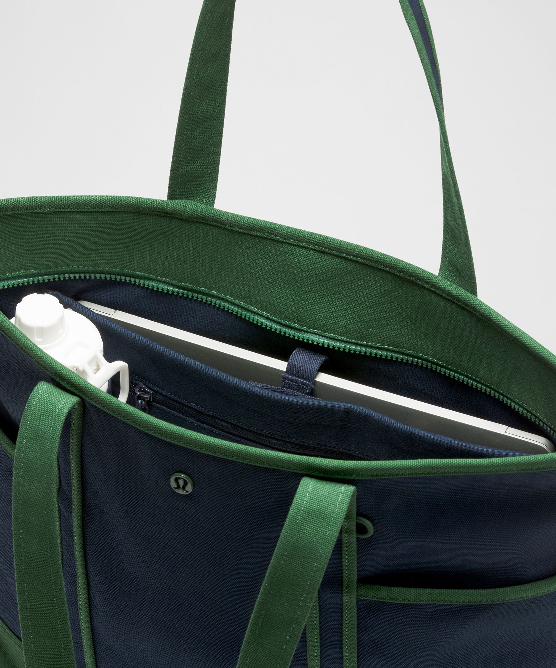Daily Multi-Pocket Zip-Top Tote Bag 18L | Bags | Lululemon UK