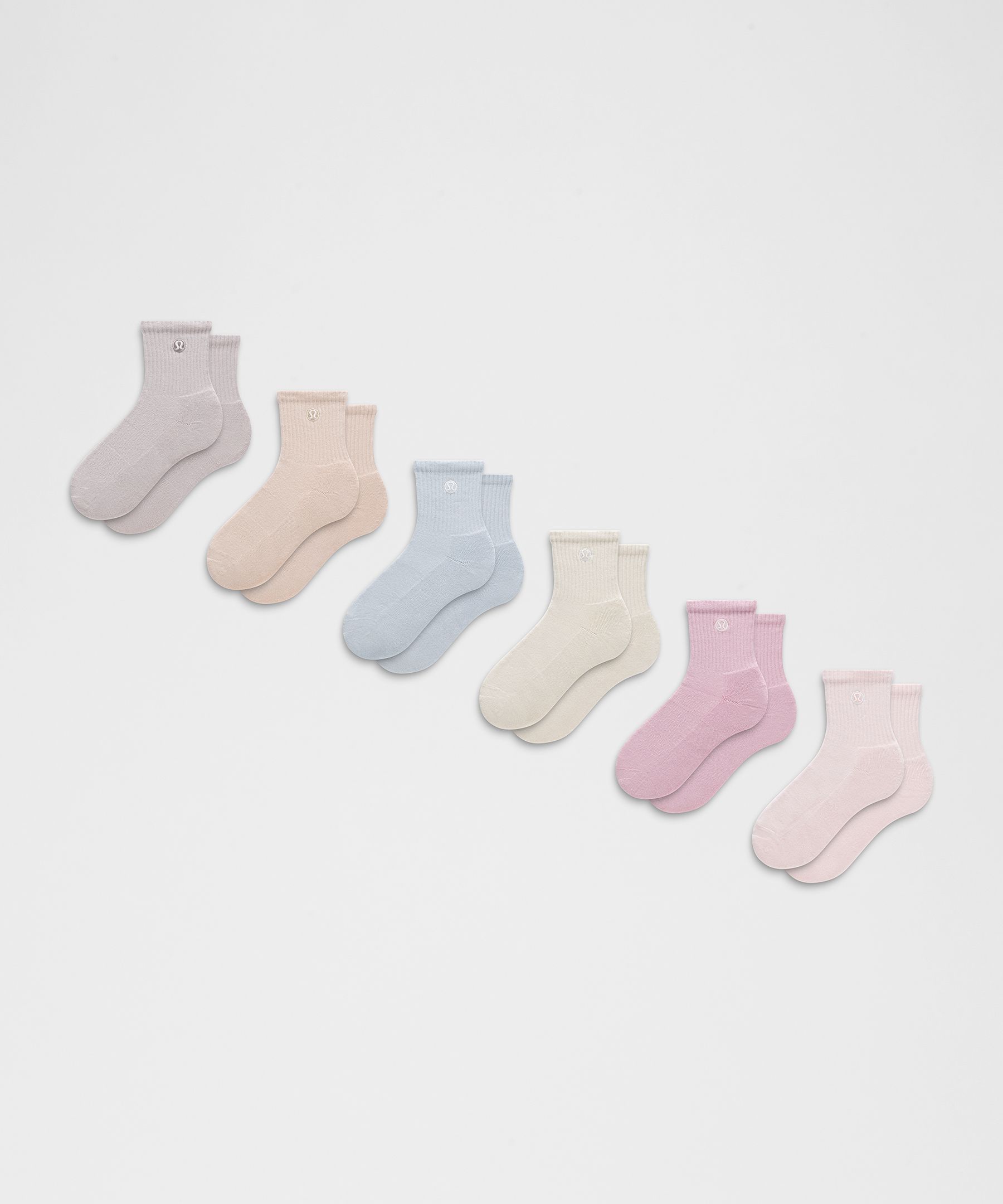 Unisex Daily Essential Quarter Socks