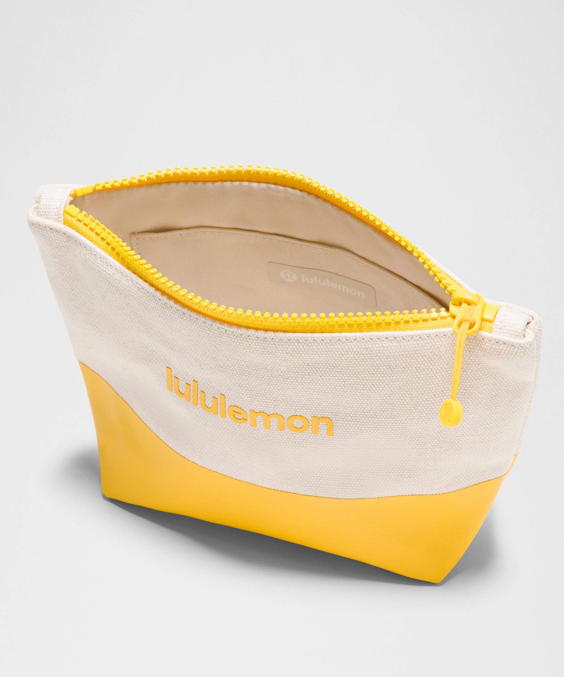 Canvas Pouch Mini *Wordmark