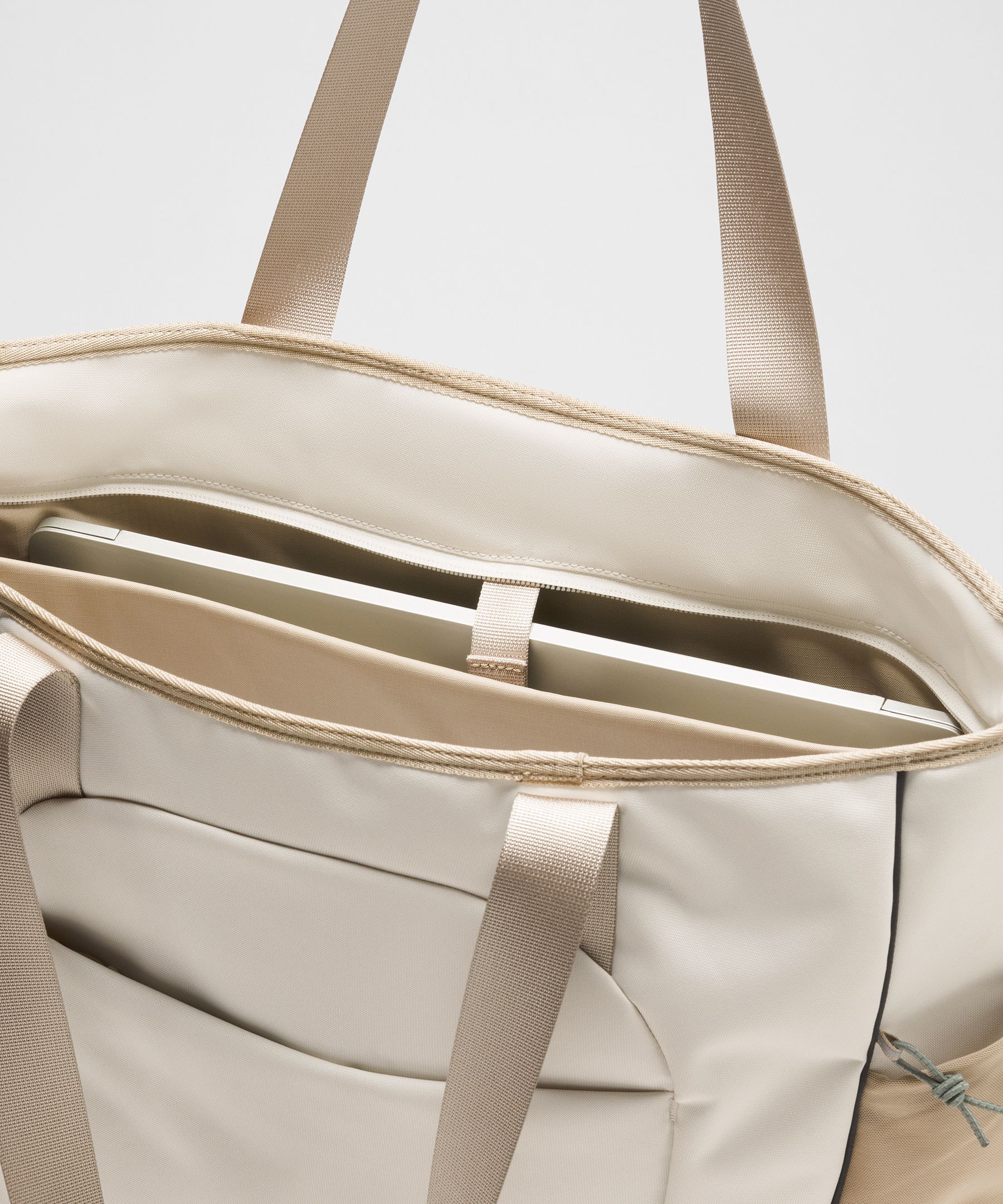 Scuba Tote Bag 19.5L