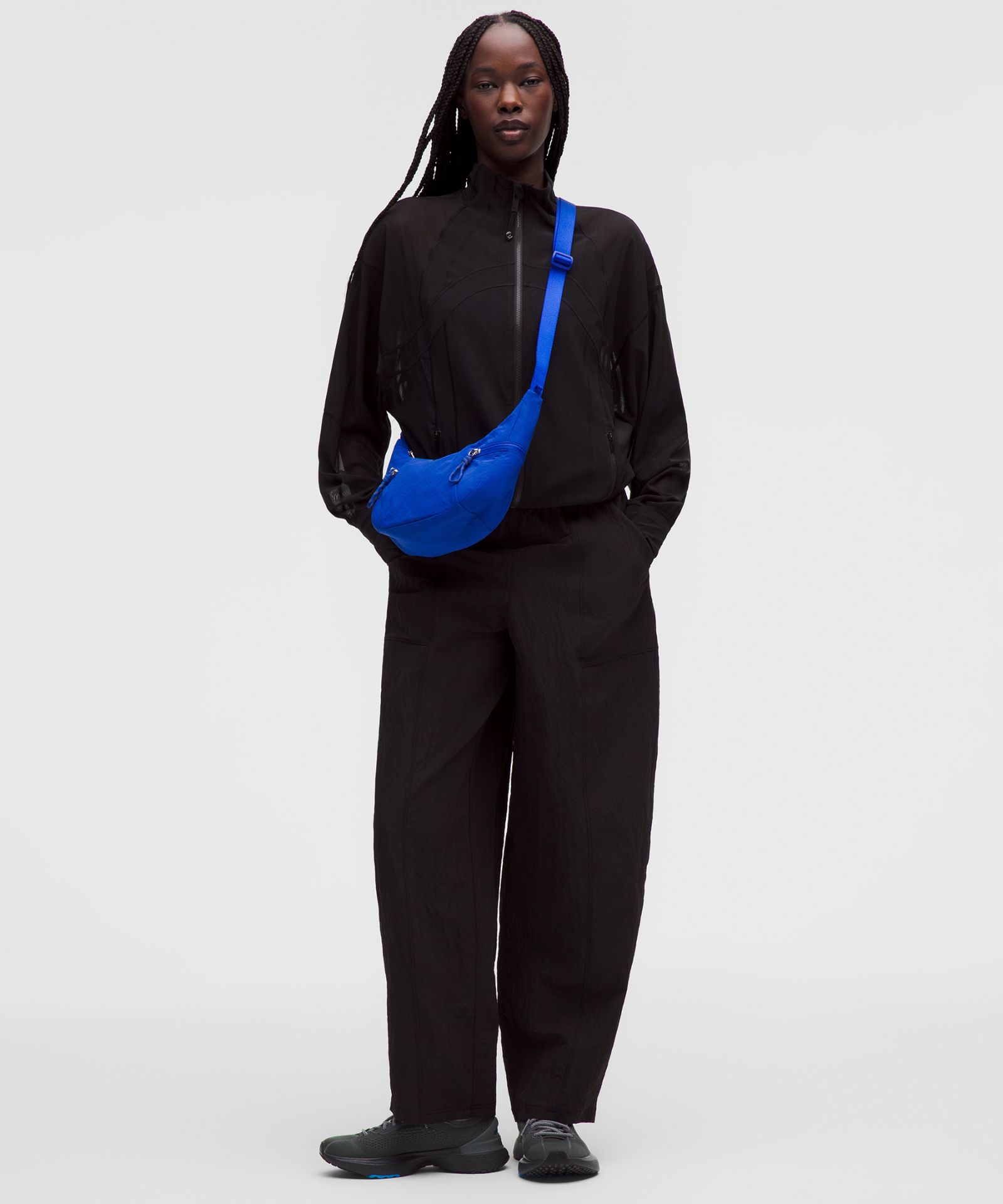 Сумка-слинг Lululemon Small Slouchy объёмом 3 л — фото 2