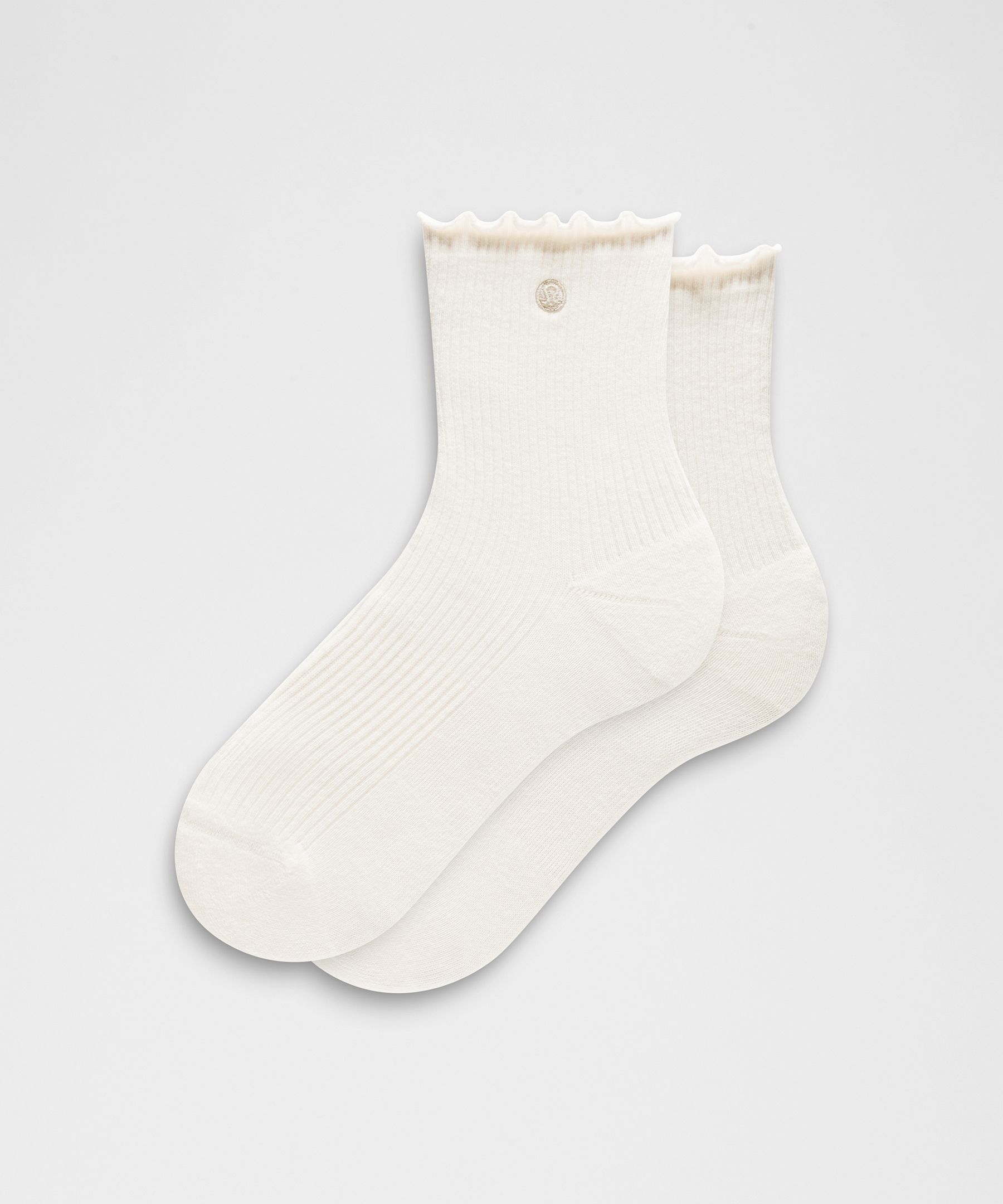 Calcetines unisex al tobillo con borde ondulado