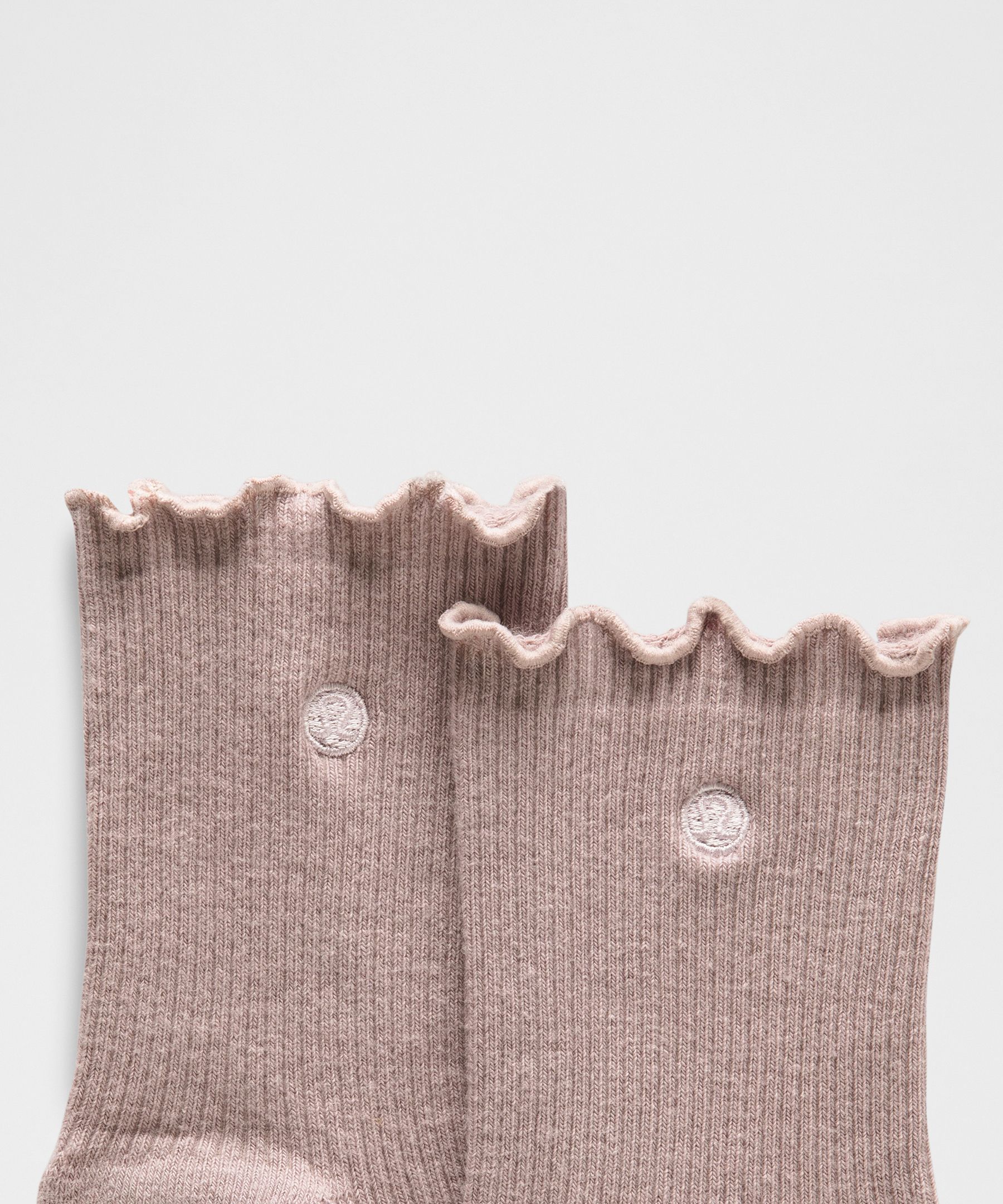 Calcetines cortos con borde ondulado unisex