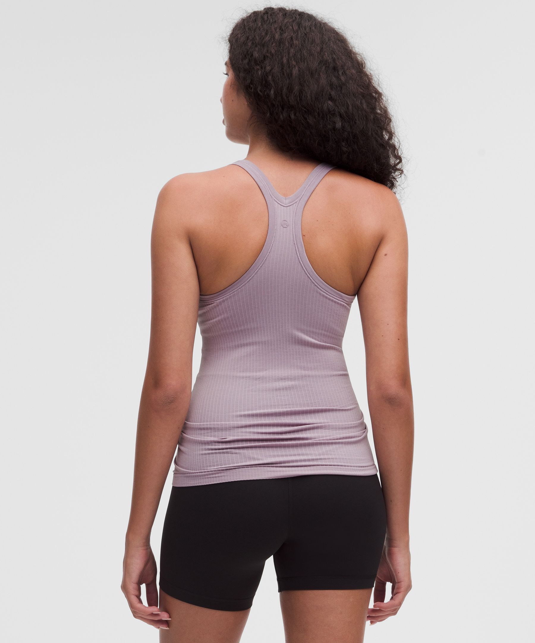 Tank top Ebb to Street con escote redondeado *Soporte ligero, copas B/C