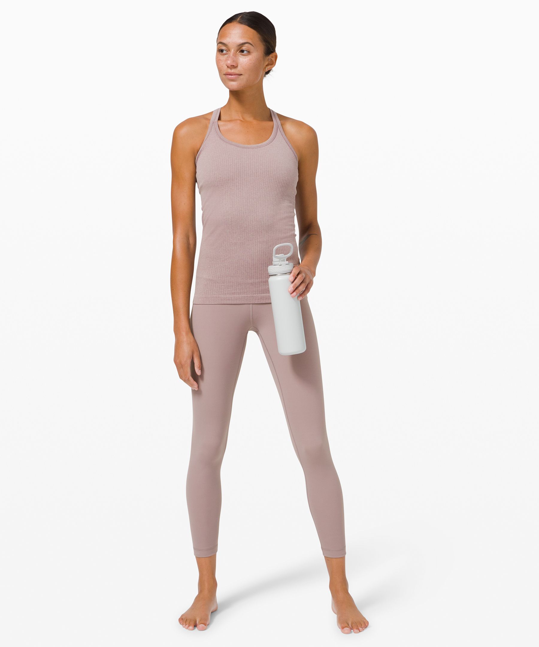 D&eacute;bardeur Ebb to Street