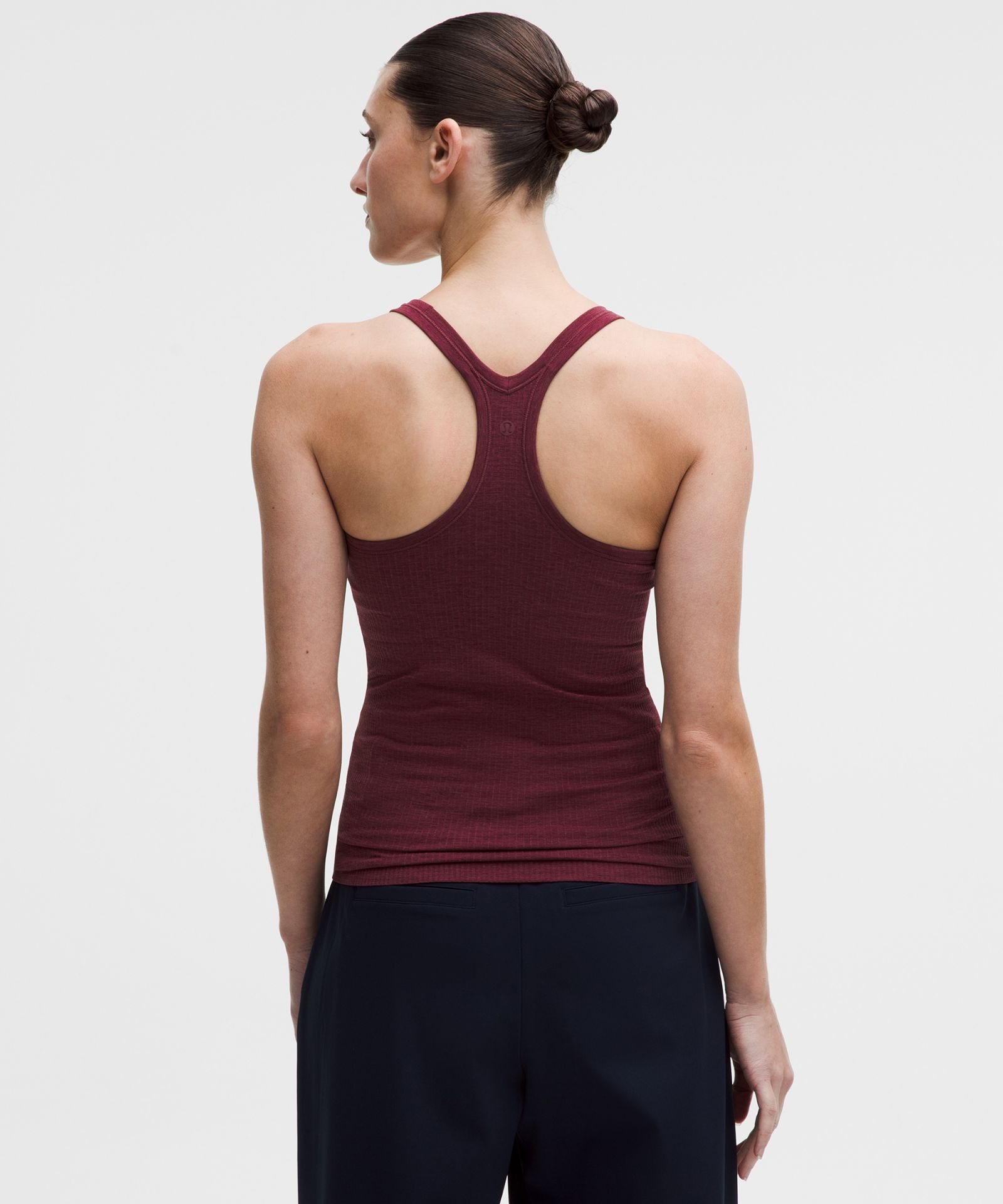 Женский топ Lululemon Ebb to Street лёгкой поддержки — фото 2