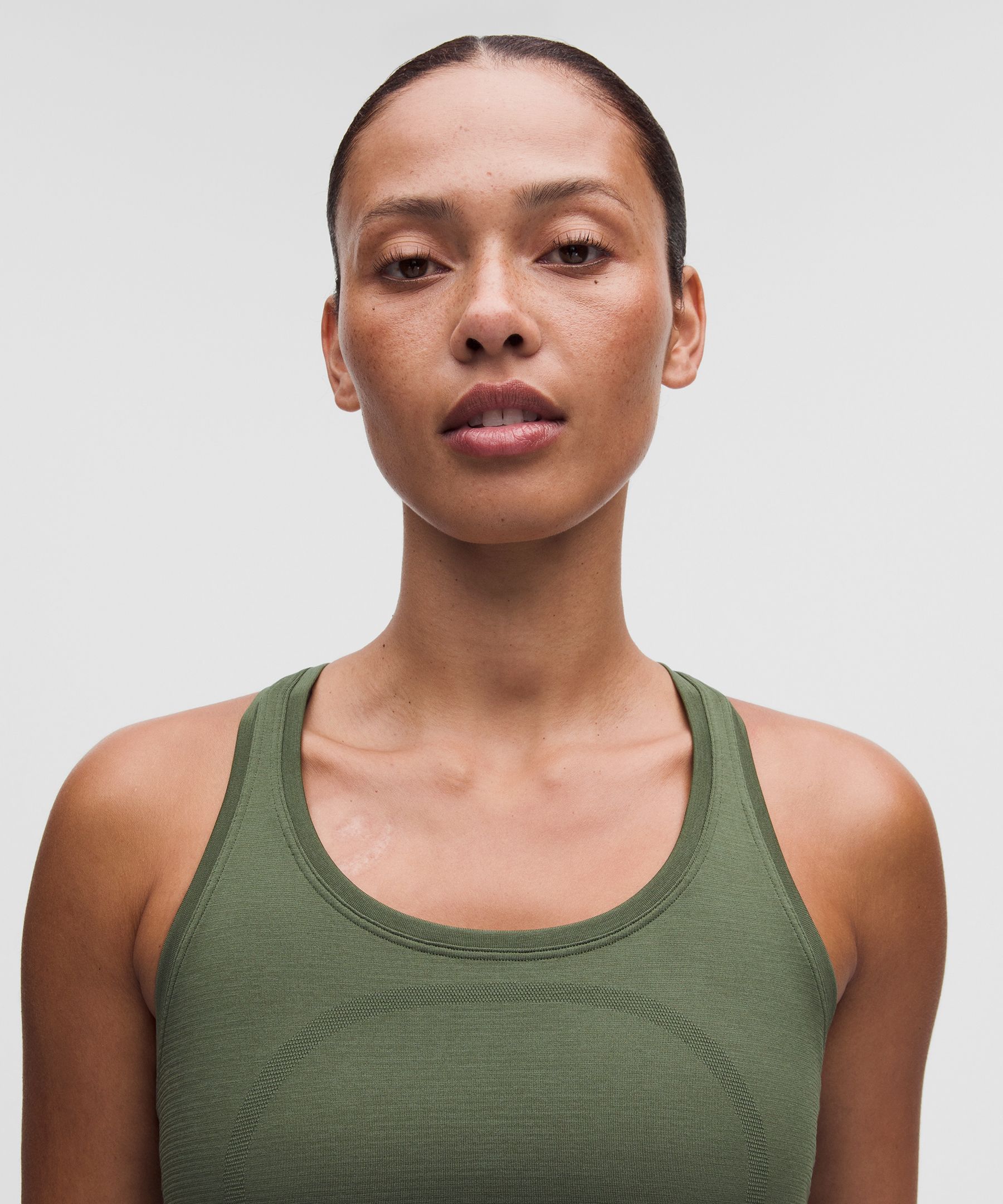 Camiseta de tirantes con espalda ol&iacute;mpica Swiftly Tech 2.0 *Longitud hasta la cintura