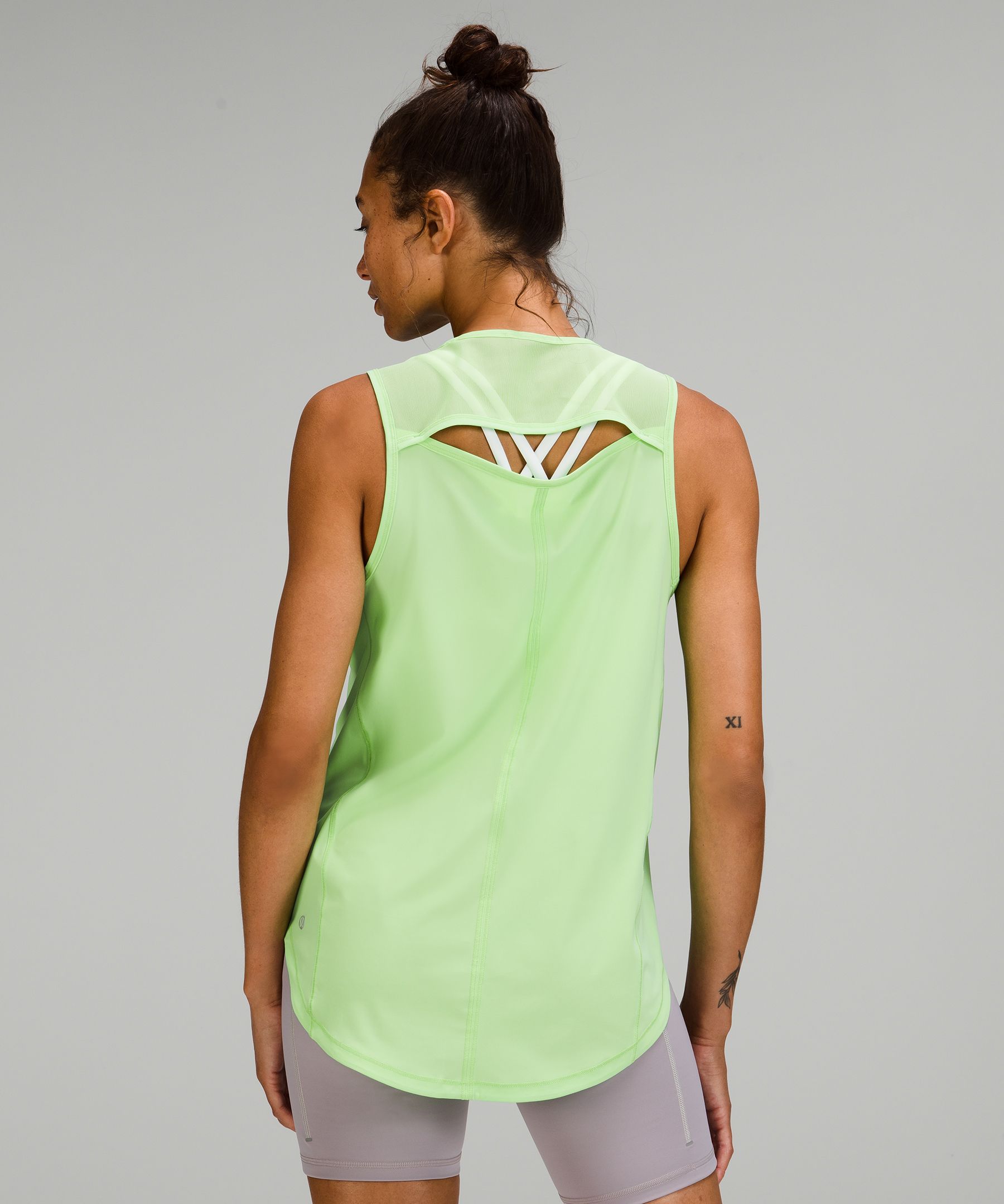 Lululemon Sculpt Tank Top. 3