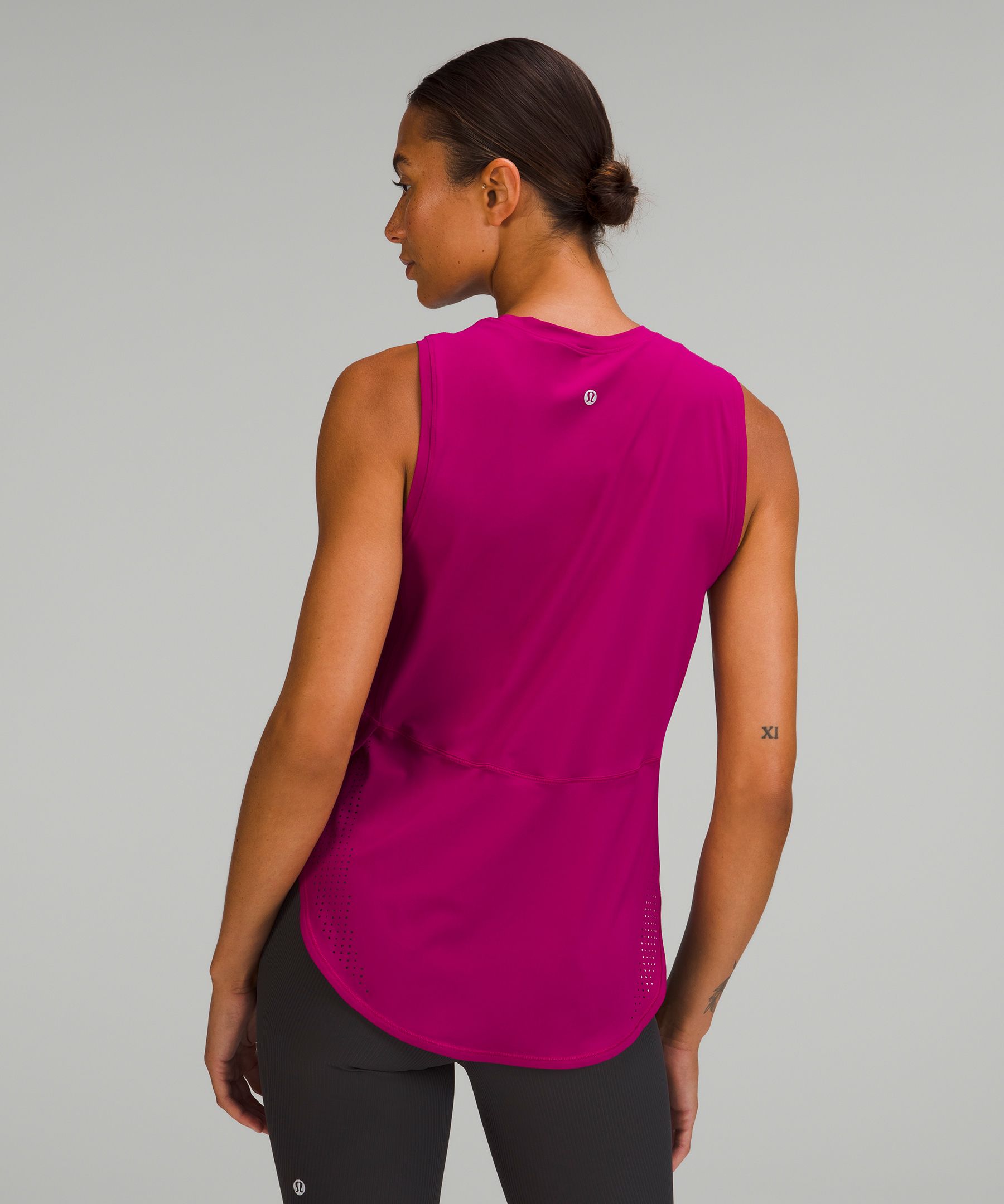lululemon大人気カラー リブ編み タンクトップ ピンク size6 リブNulu ハイネックヨガブラ *ライトサポート、B/Cカップ | スポーツ