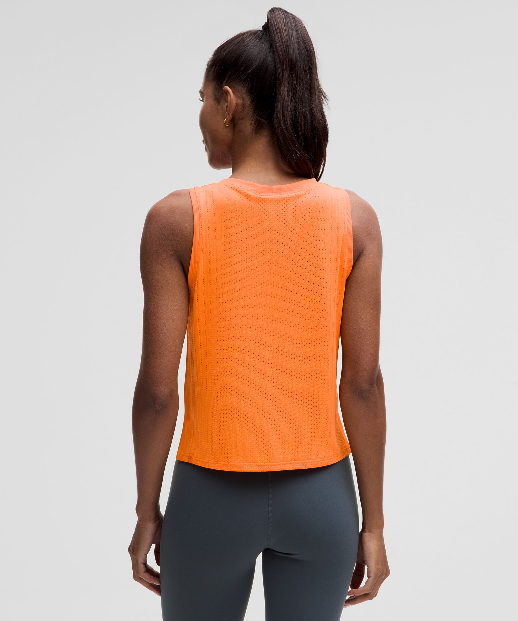 LULULEMON orange selling lightweight vest top womens 10 new