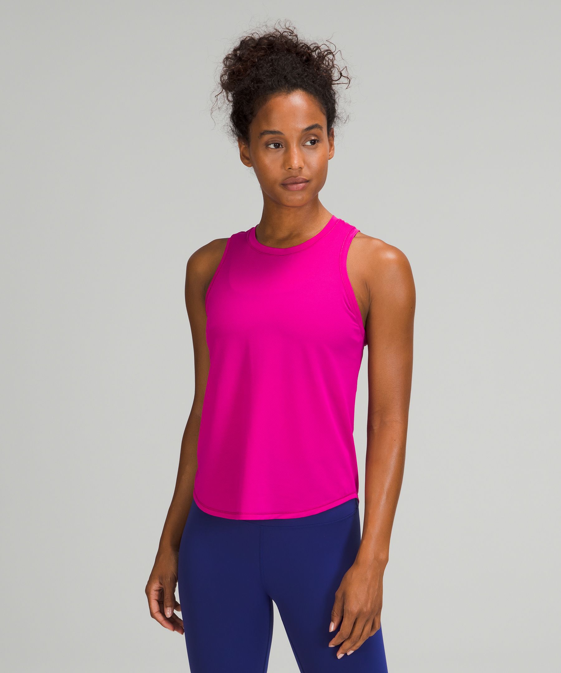 True Body Lift Scoop Neck With Mesh Back - True and Co — Sock It