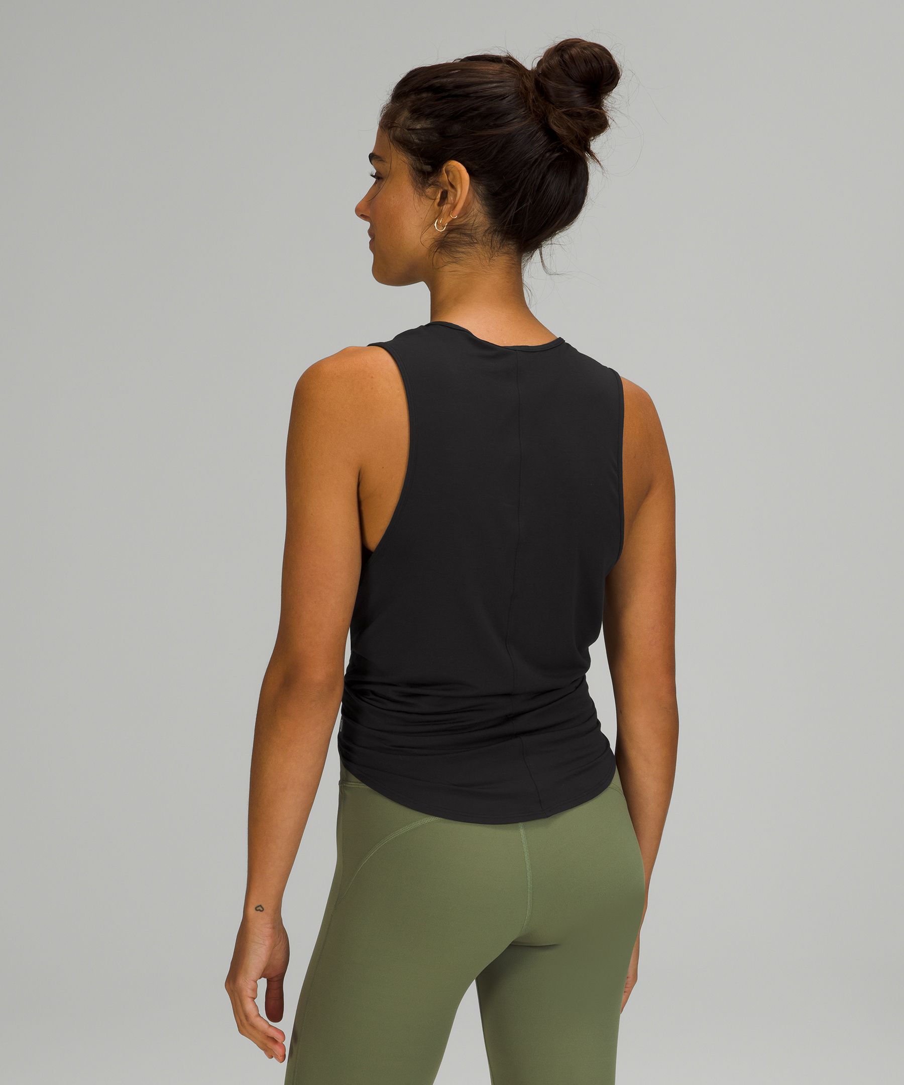 Flow Y 2-in-1 Tie-Back Yoga Tank Top