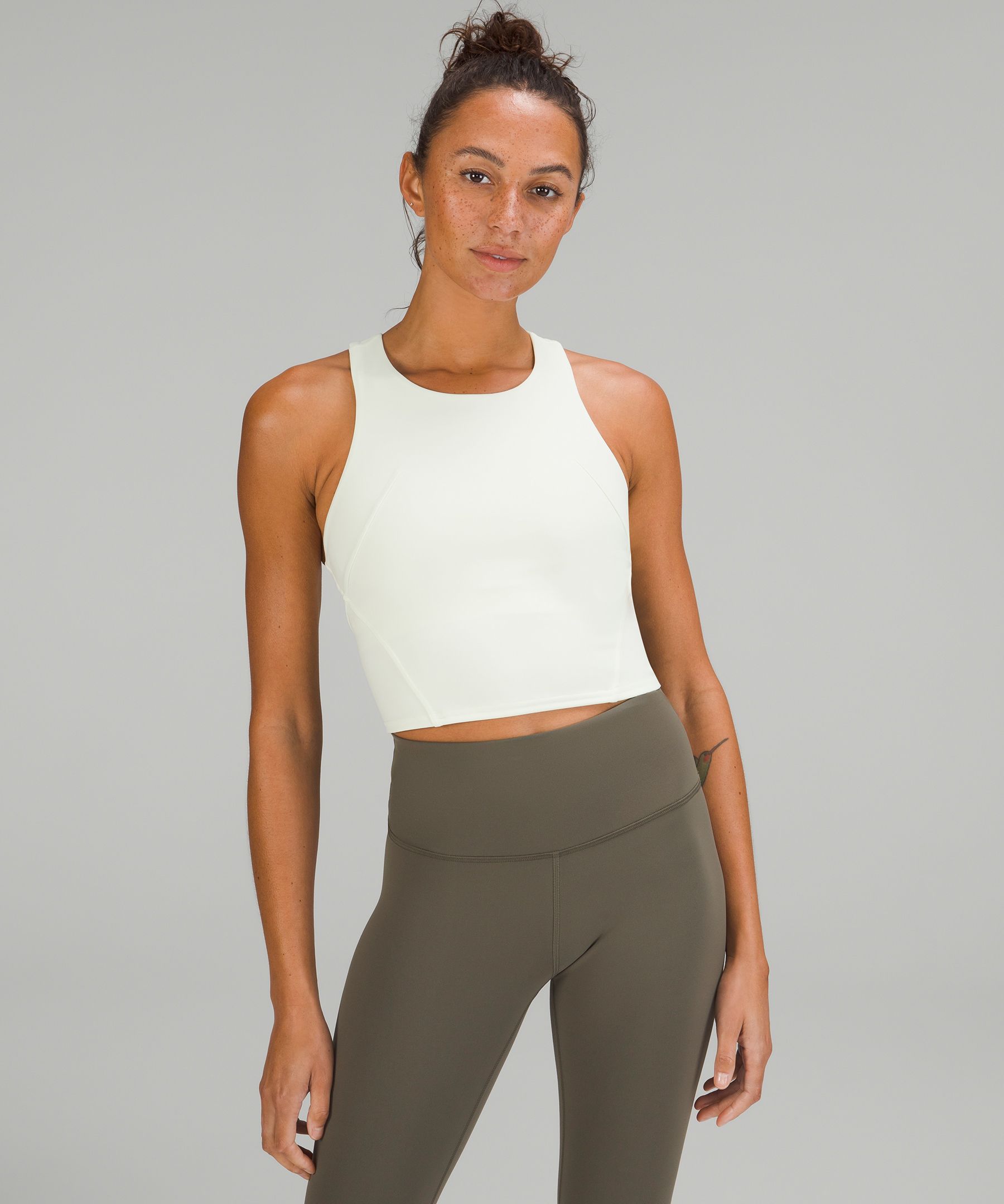 Wunder train ACL2 sz 6, and nulu twist back yoga tank sz 8 : r/lululemon