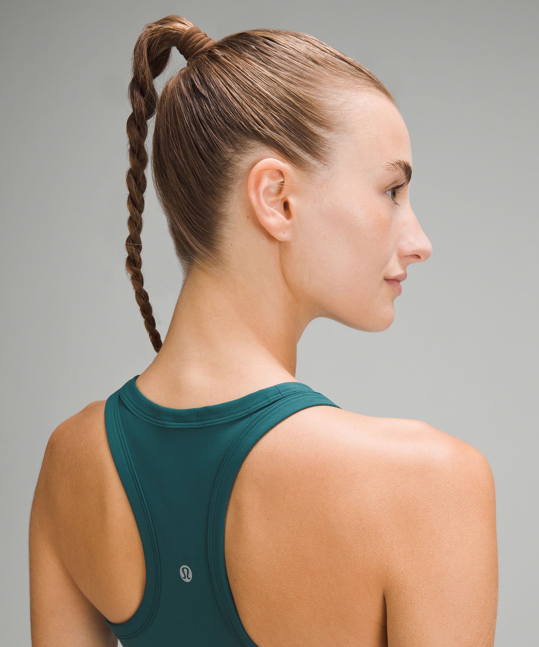 In this addition of women who wear athletic skorts as athleisure… Hotty HH  regular length (8), high neck align racerback (8) : r/lululemon