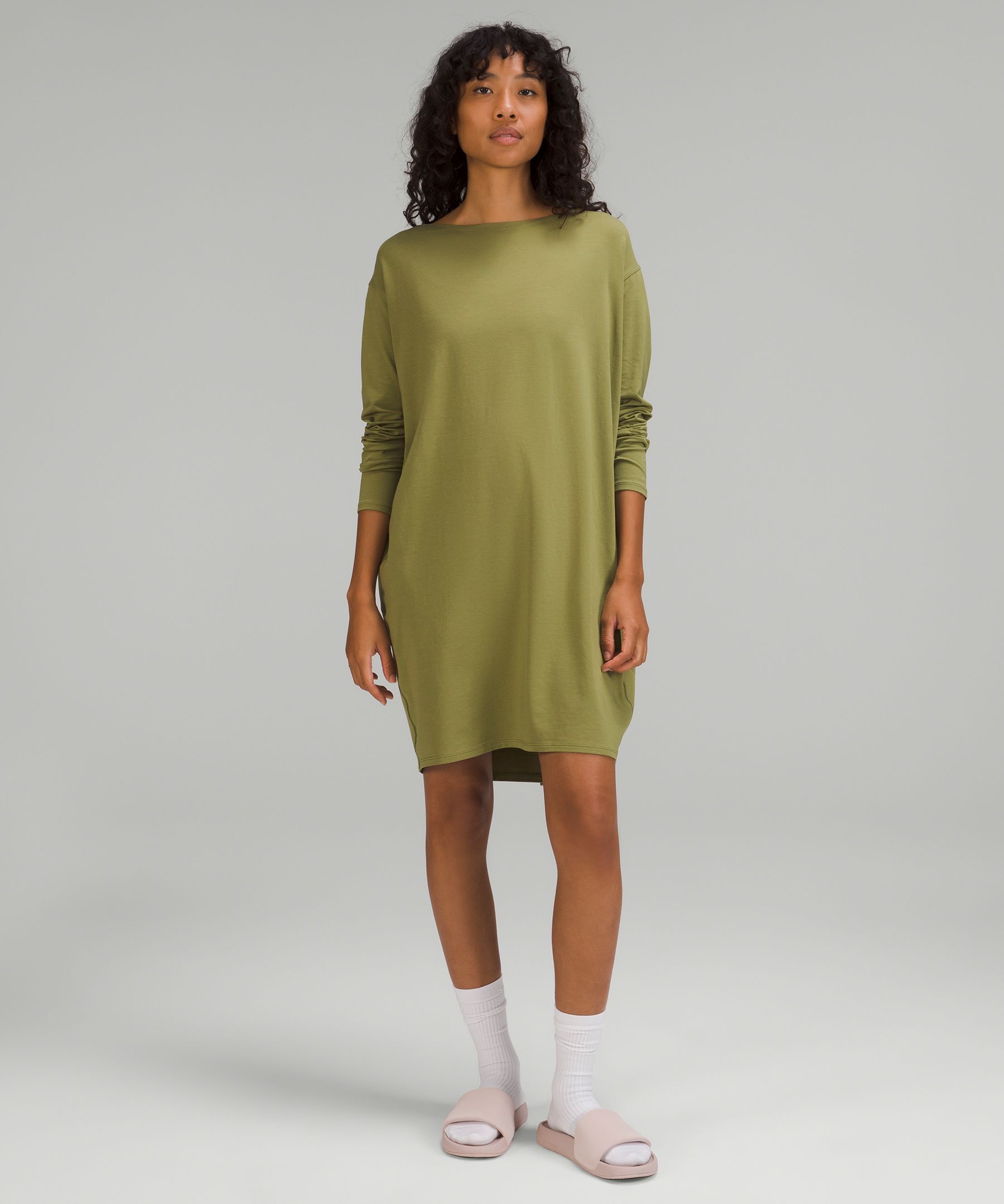 https://images.lululemon.com/is/image/lululemon/LW1DERS_045650_1?size=800,800