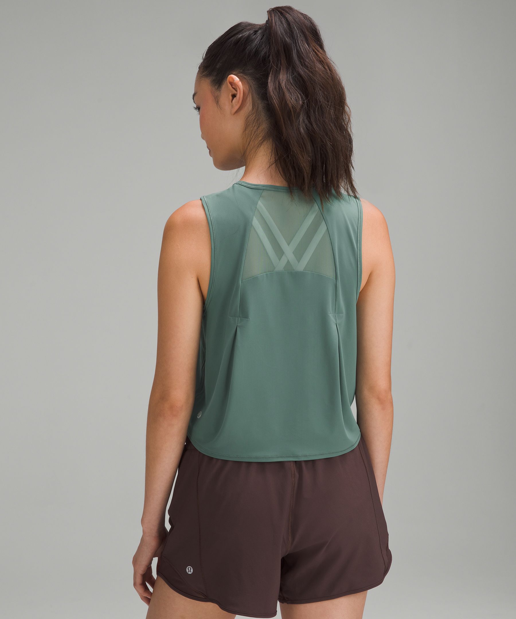 Sculpt Cropped Tank Top *Pleated