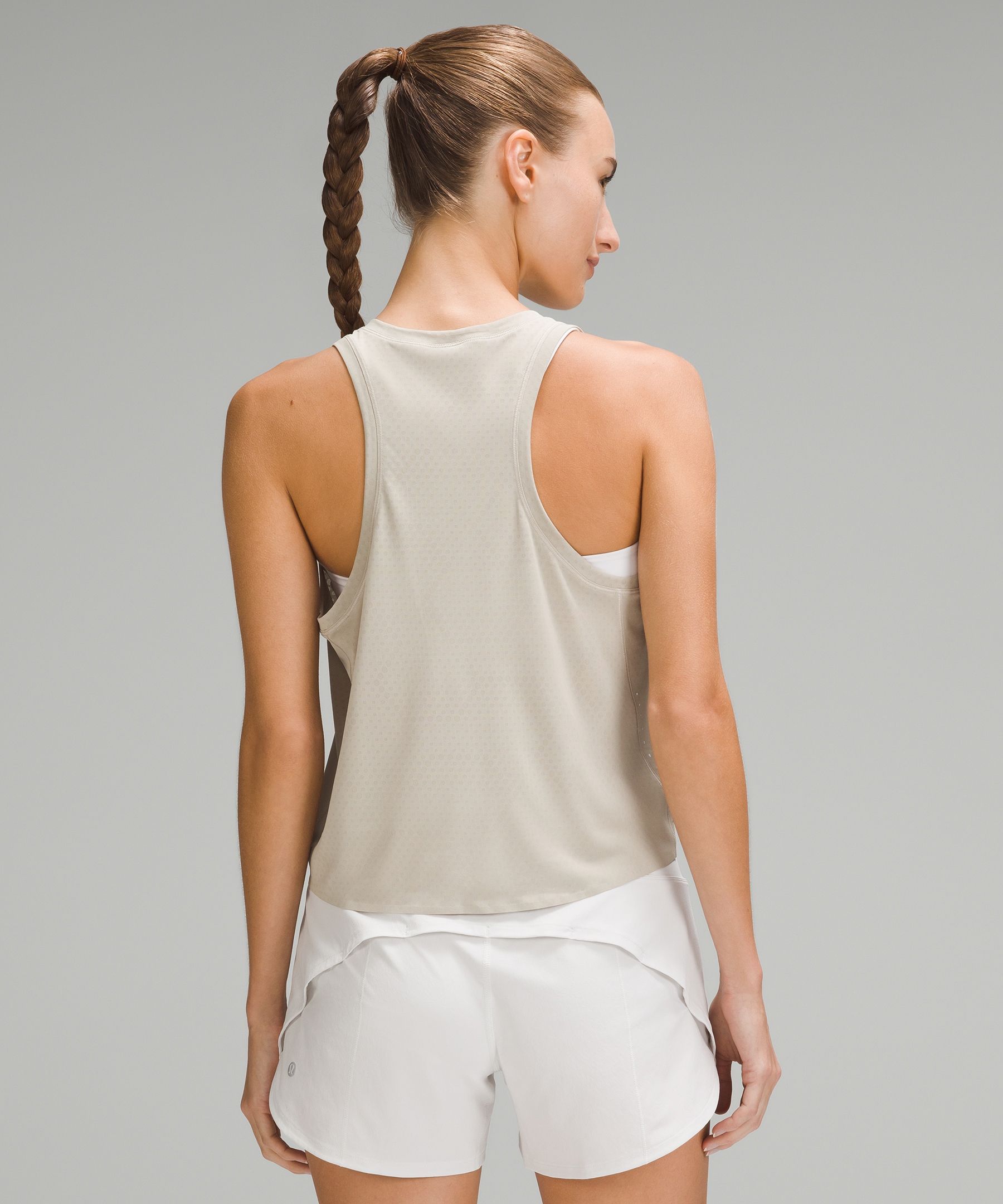 In store tryon! Power thru tank top in Wisteria (4) : r/lululemon