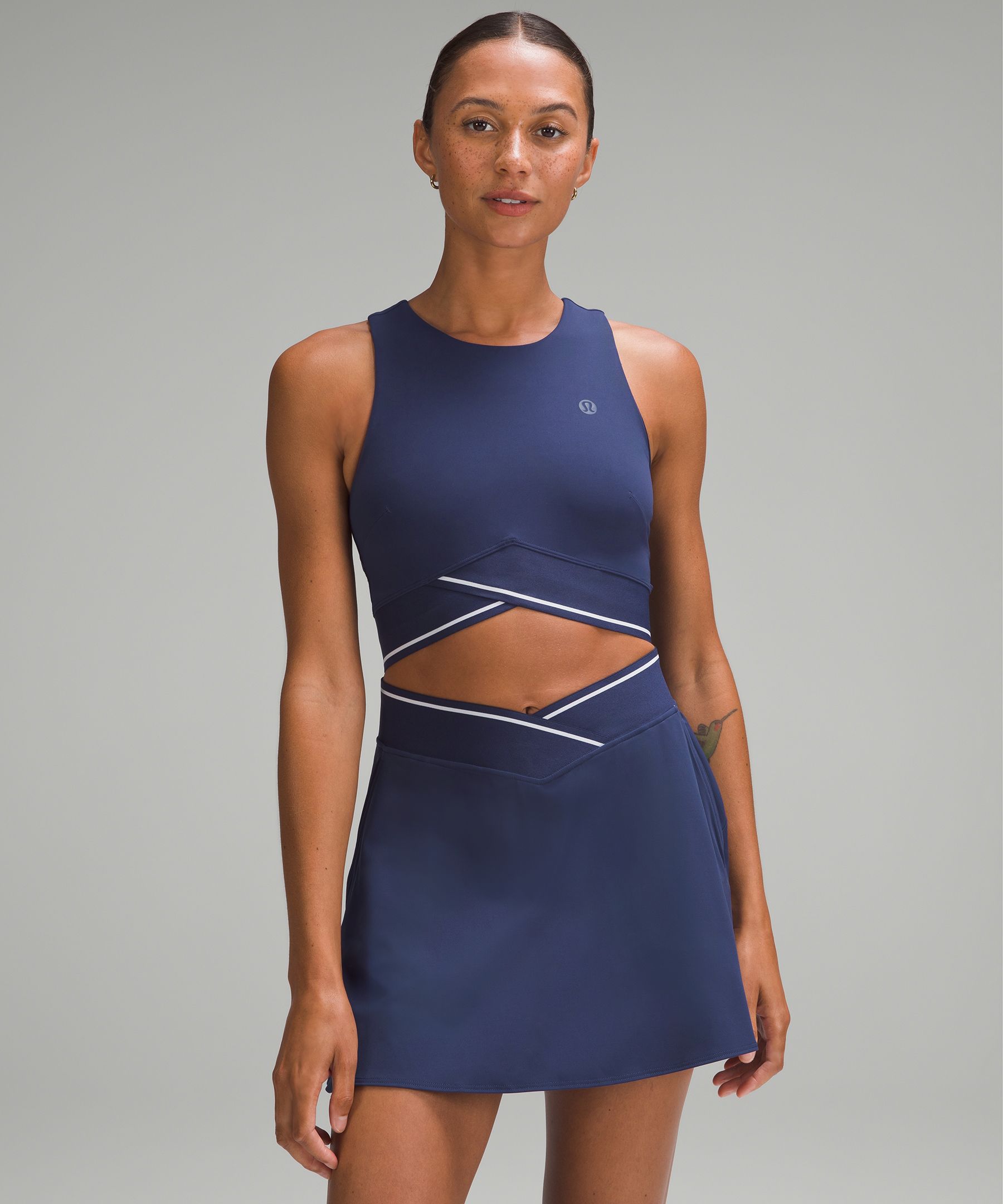 Lululemon V-Waist Cropped Tennis Tank Top