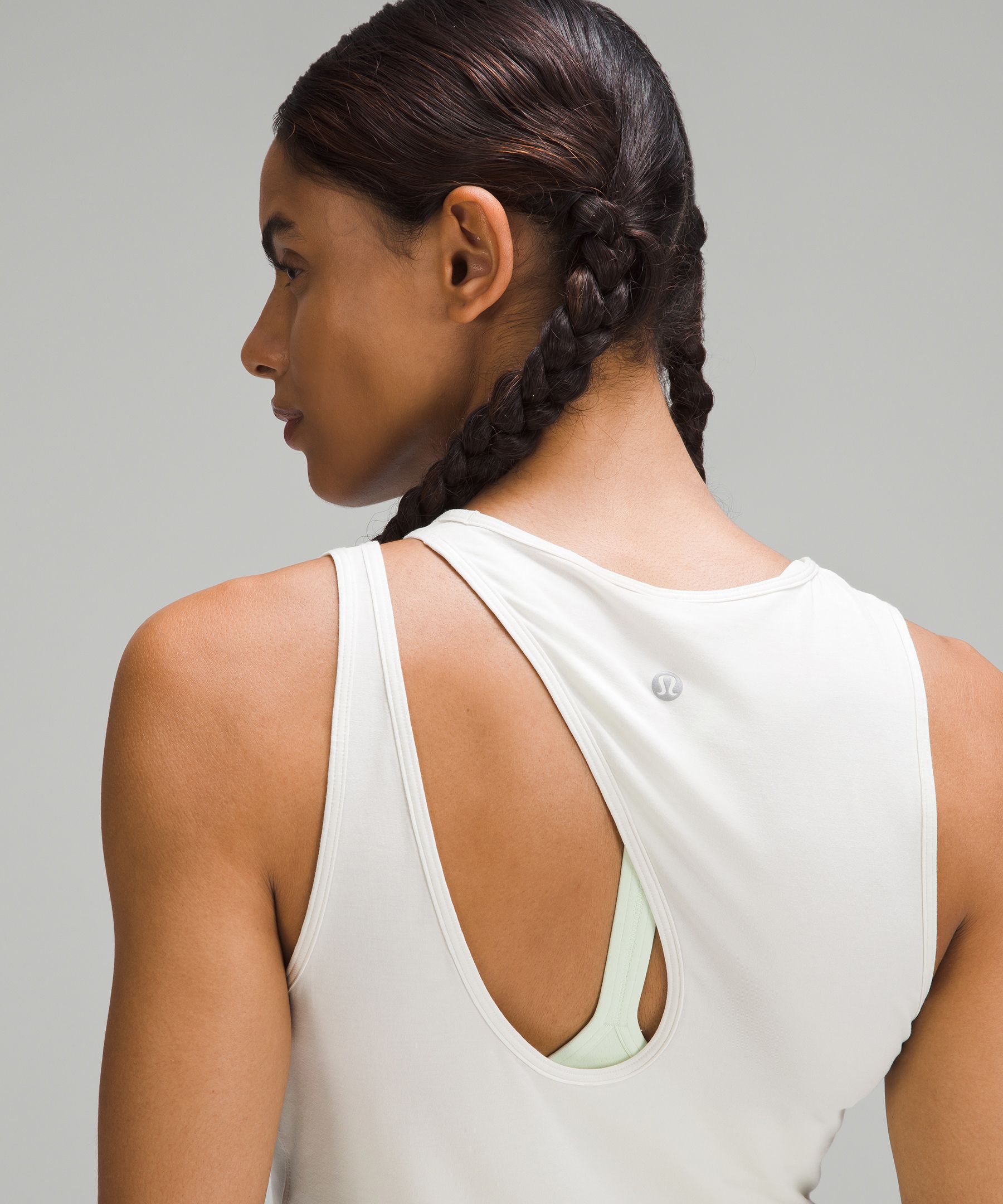 Size 6 NWT Lululemon Shoulder Cut-Out Yoga T-Shirt in Bone (off