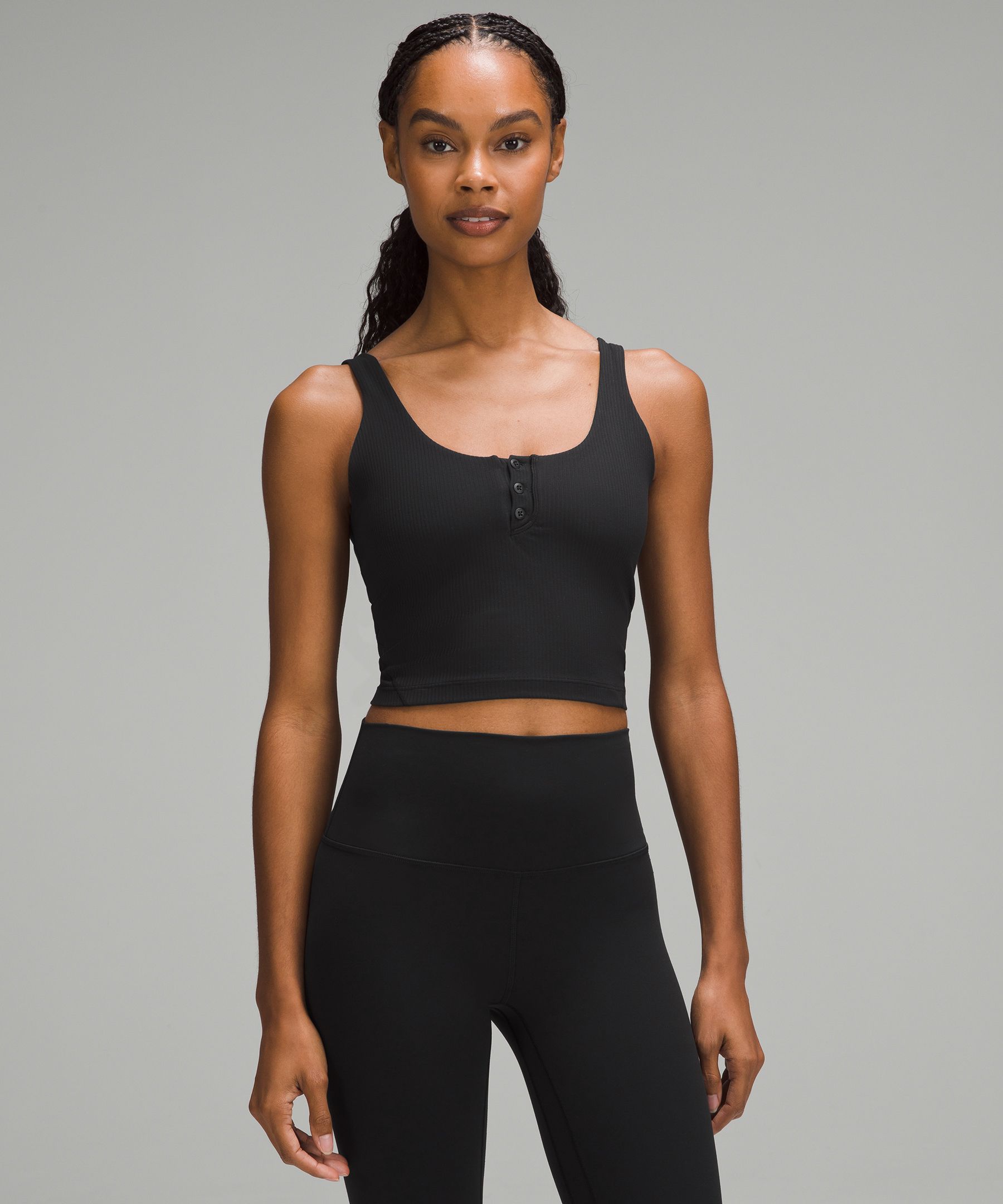 Outfit LOLI Womens Naked Feel Black Align Tank With Padded Sports Bra,  Cross Back Spaghetti Straps, And Crop Top For Fitness, Running, Workout,  Exercise, Or Yoga From Ejuhua, $16.72