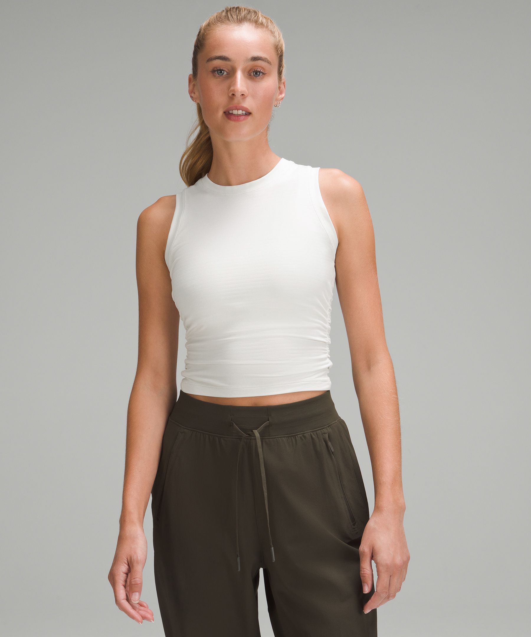 https://images.lululemon.com/is/image/lululemon/LW1EN0S_059164_1?size=800,800